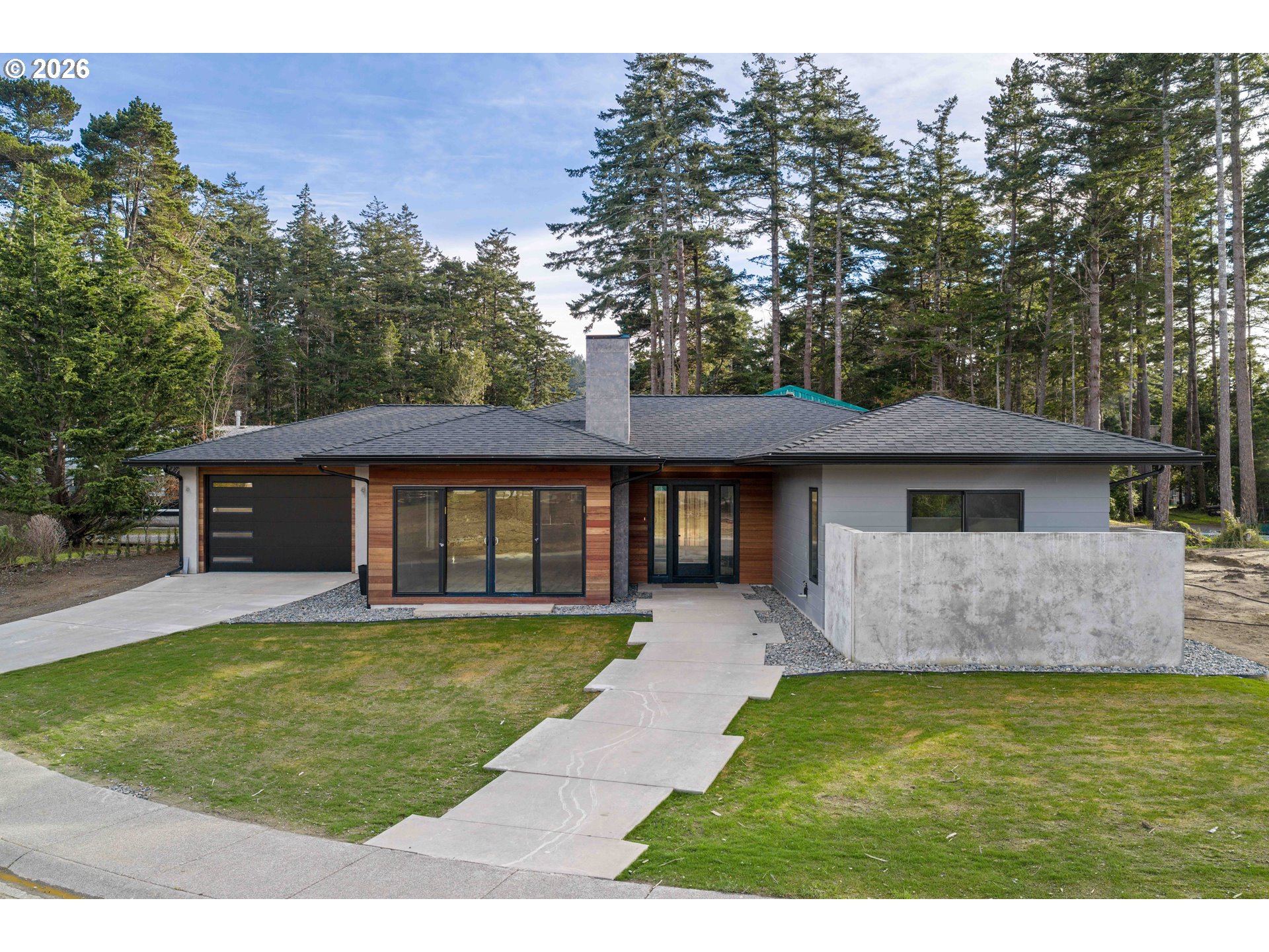 1118 Talus Way — photo
