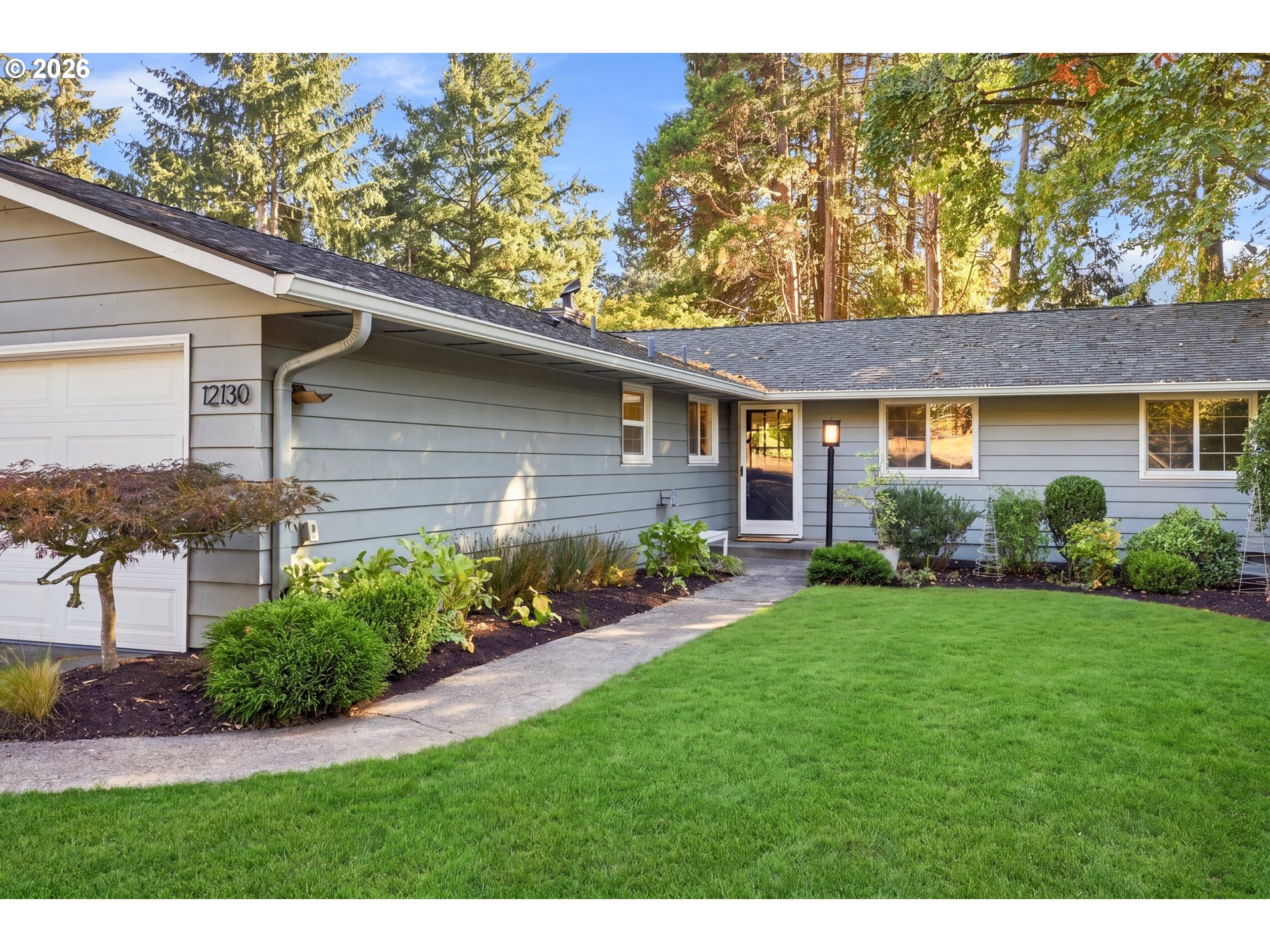 12130 SW Butner Rd, Portland, OR 97225 — photo 2