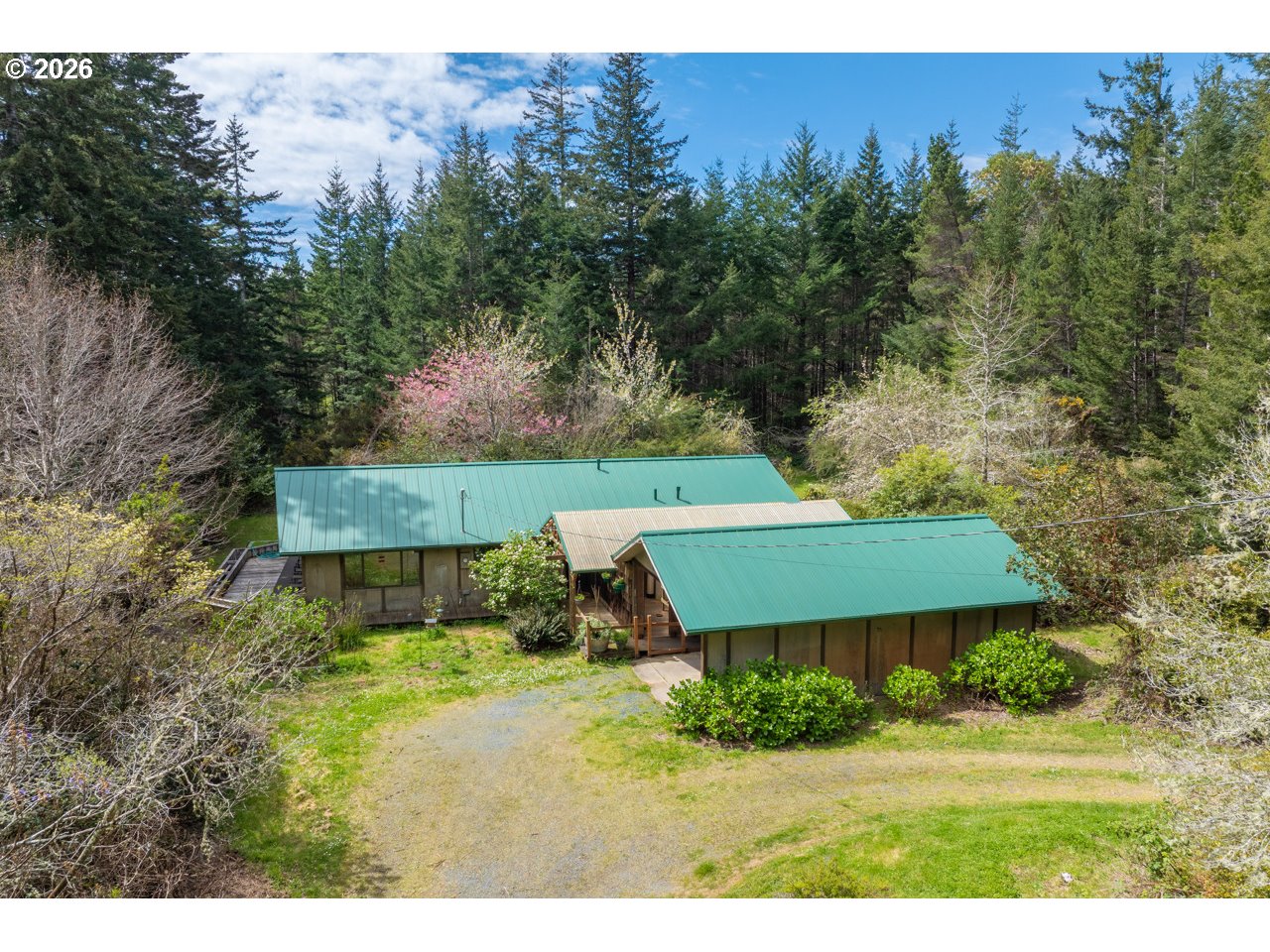 57490 Randolph Rd, Bandon, OR 97411