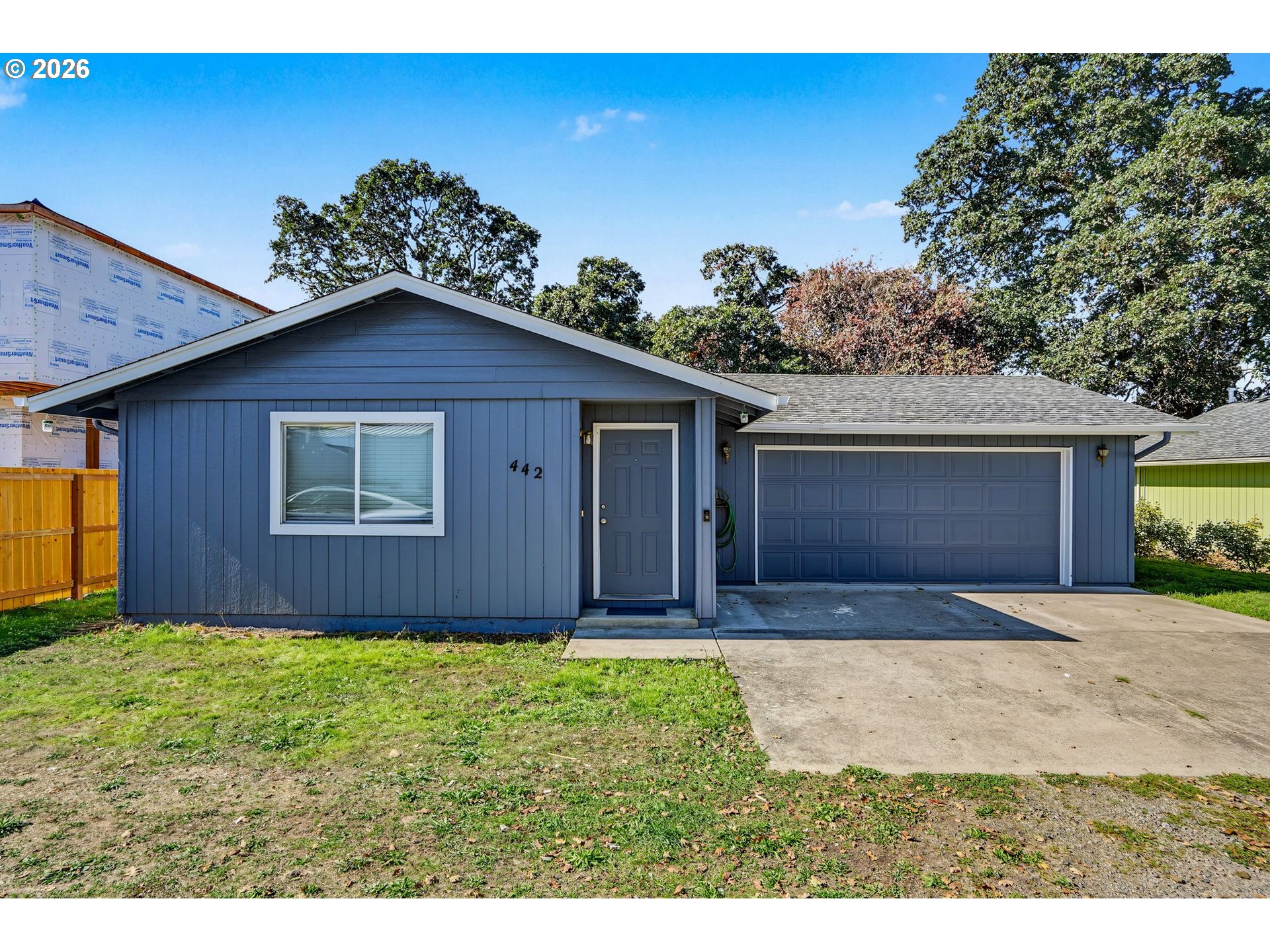 442 Olson Dr — photo
