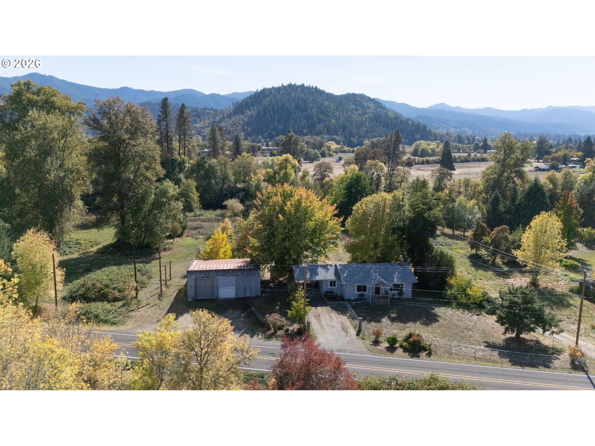 2584 Yokum Rd, Riddle, OR 97469 — photo 2