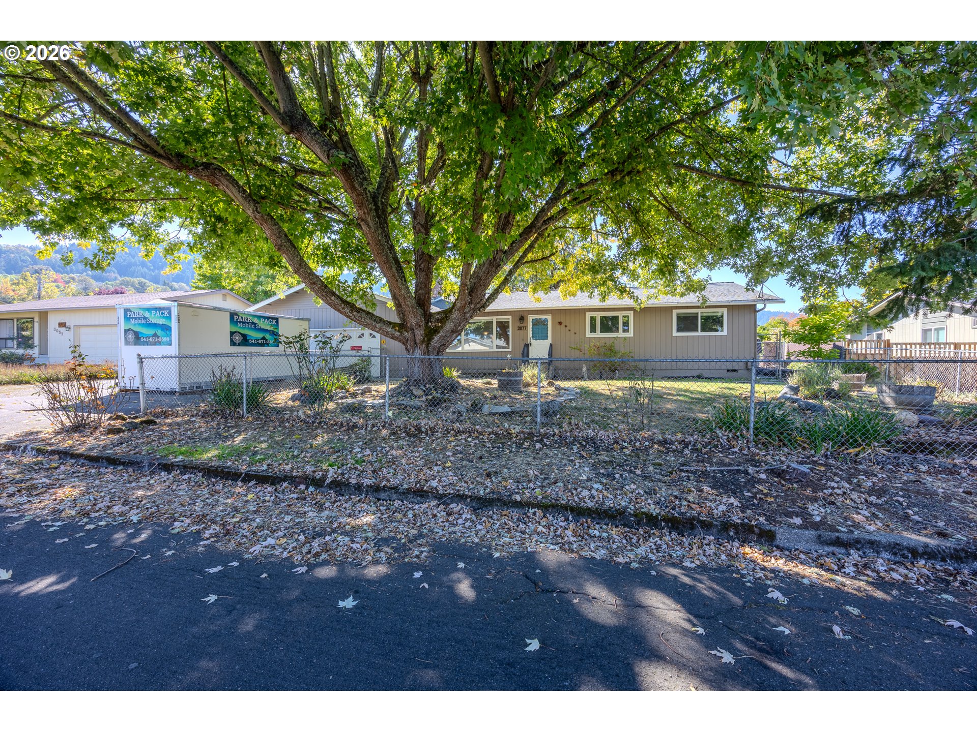 3077 W Lorraine Ave — photo