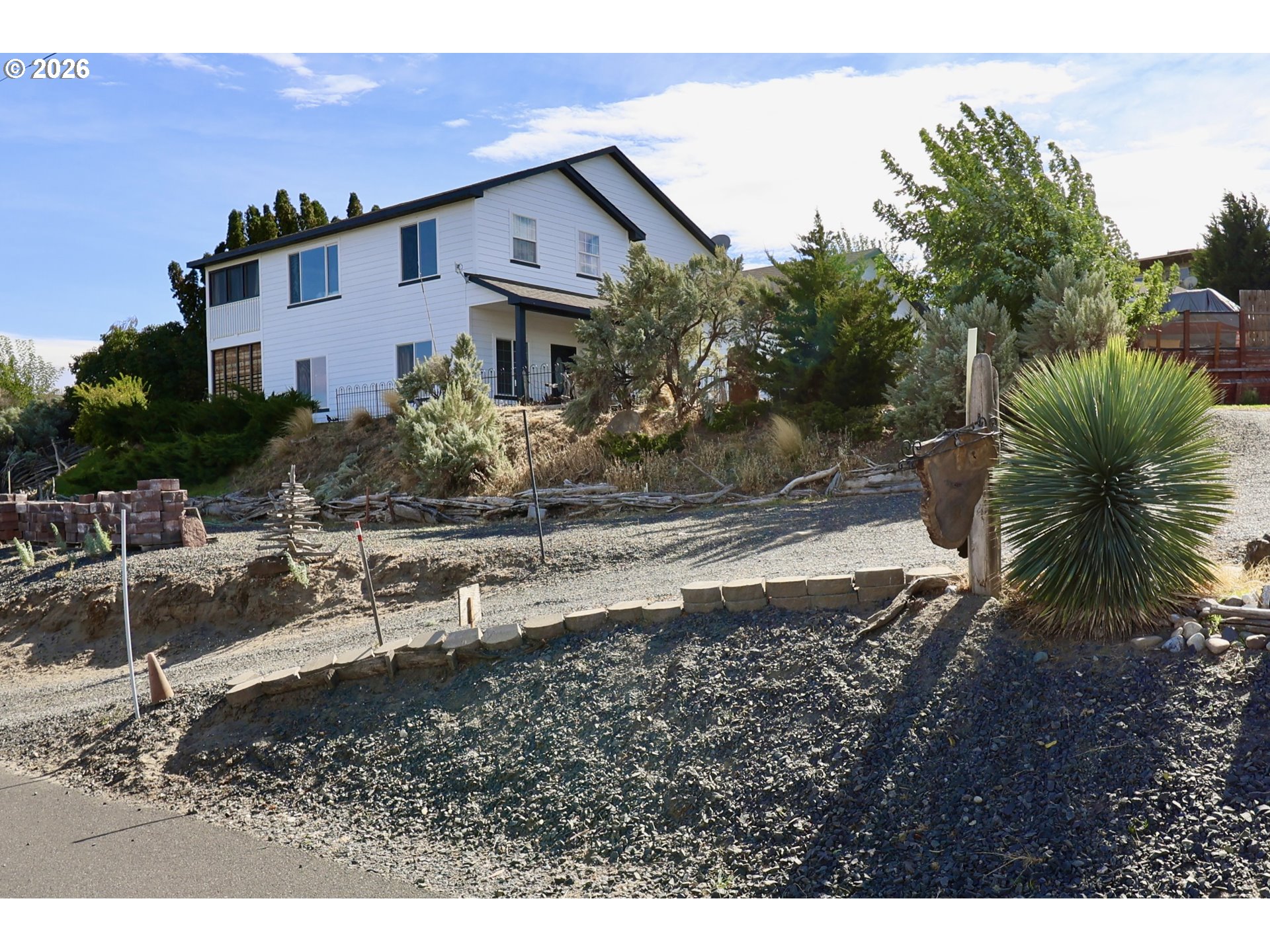 33950 Hilltop Dr — photo