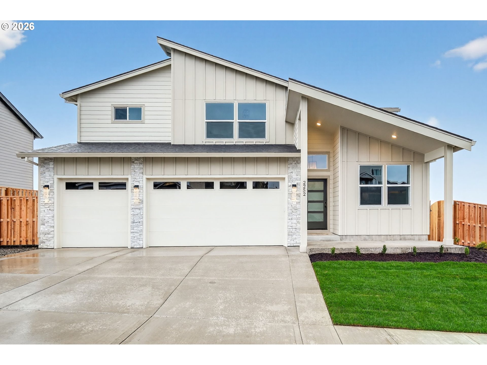 2039 E Otter Loop — photo