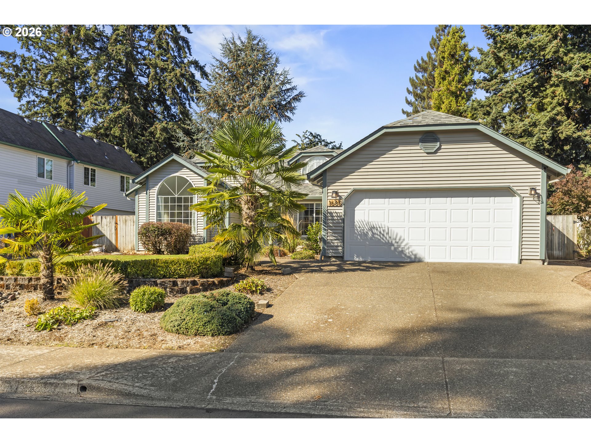 1685 SW Goucher St — photo