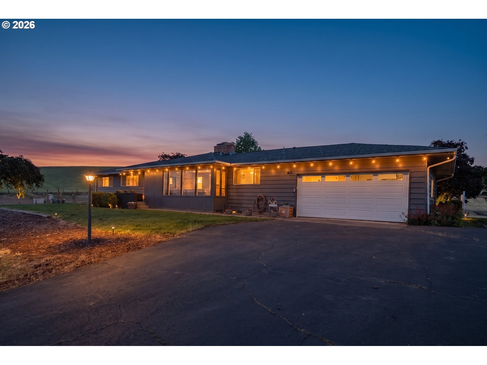 83528 Dufur Valley Rd — photo