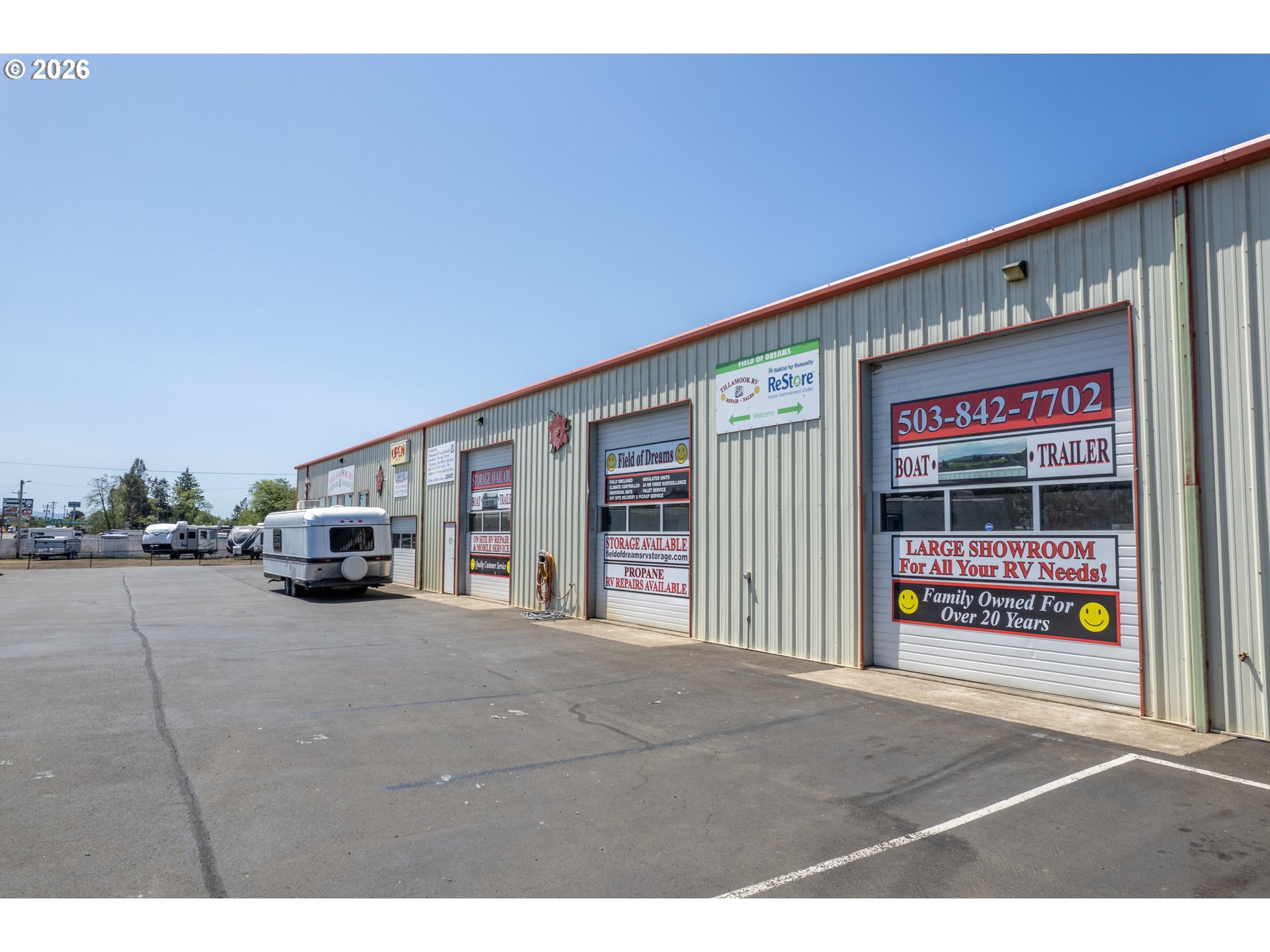 4190 N Highway 101 — photo