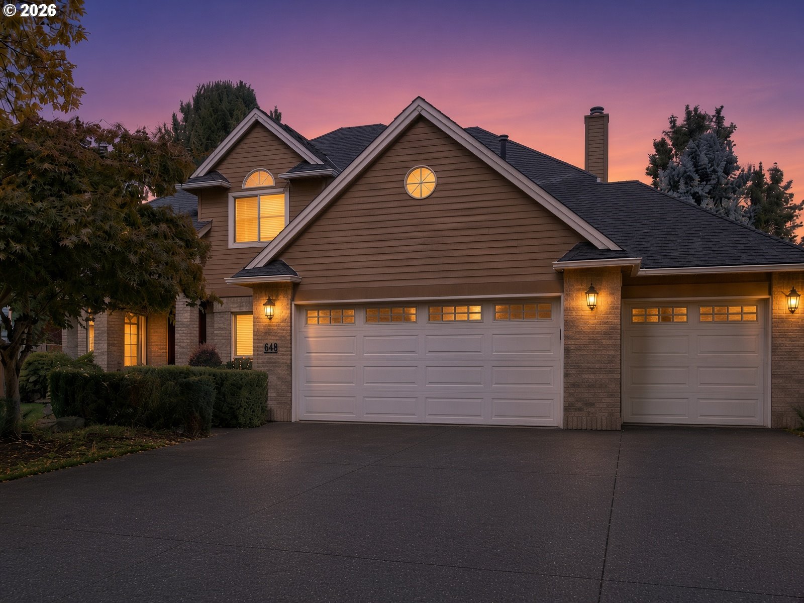 648 NW Pacific Grove Dr — photo