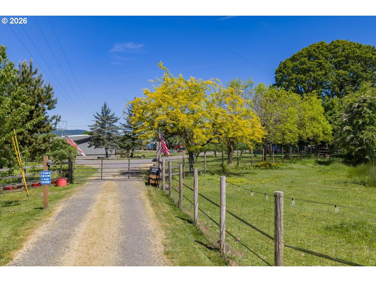 35377 Ede Rd, Lebanon, OR 97355 — photo 2
