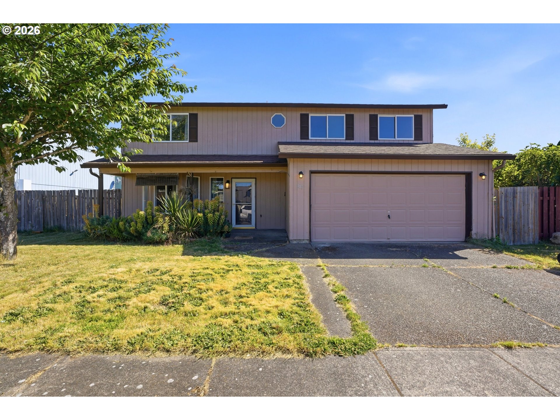 147 E Fir Dr — photo