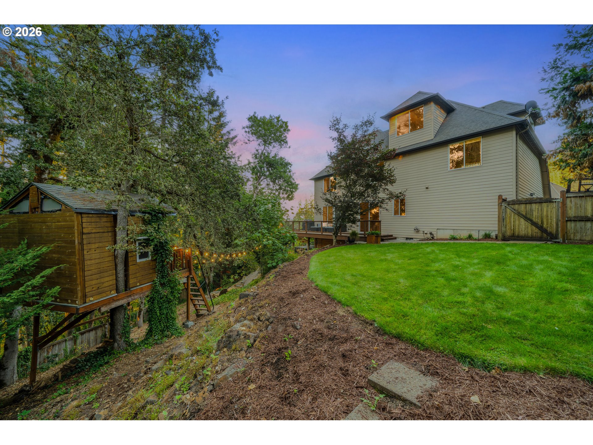 6084 Fernhill Loop, Springfield, OR 97478 — photo 3