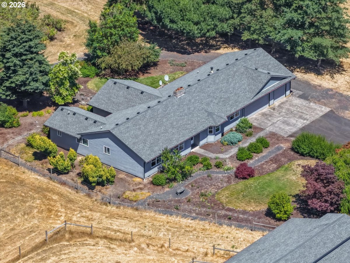 7683 Parker Ln — photo