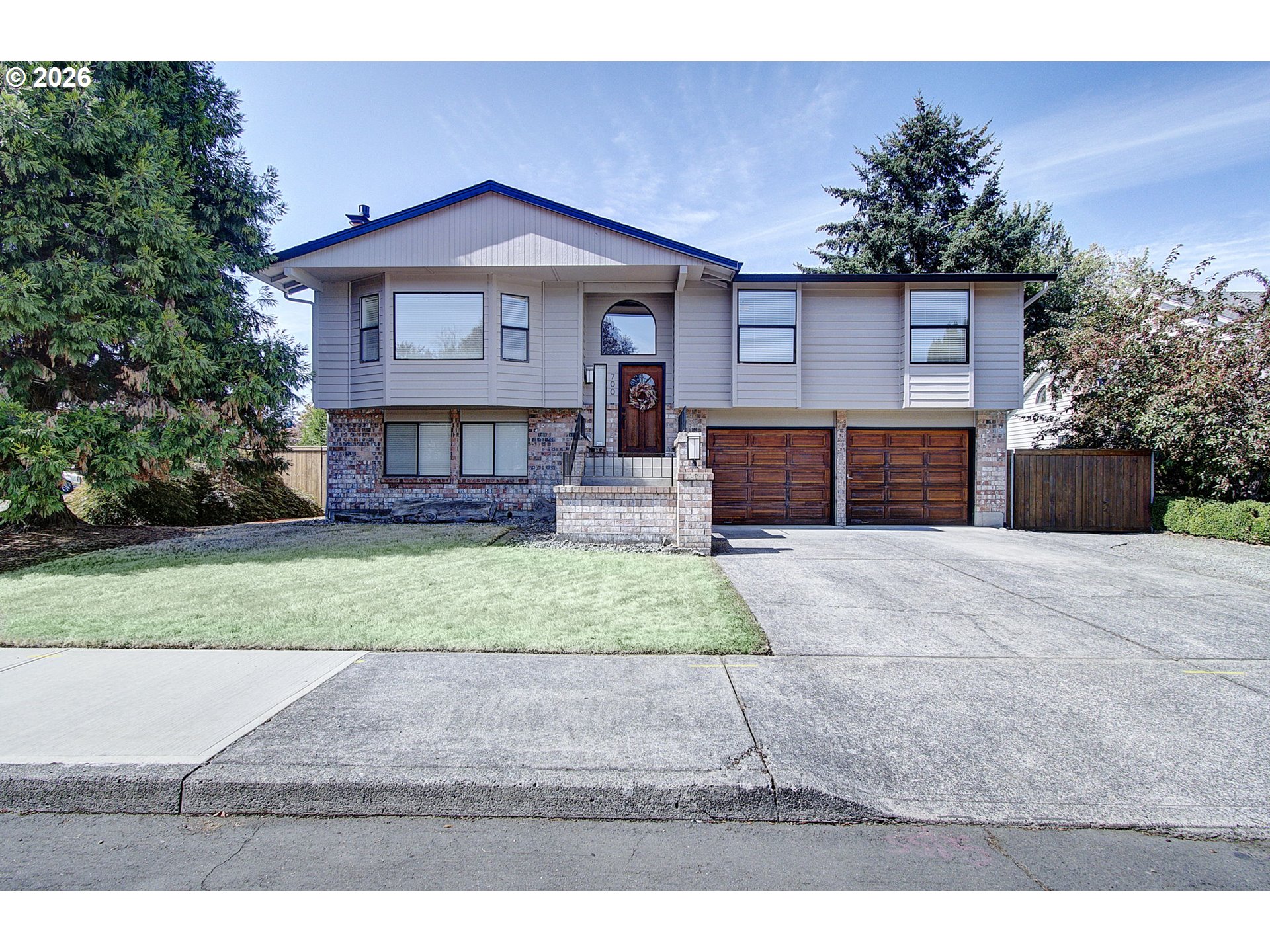 700 NE 159th Ct — photo