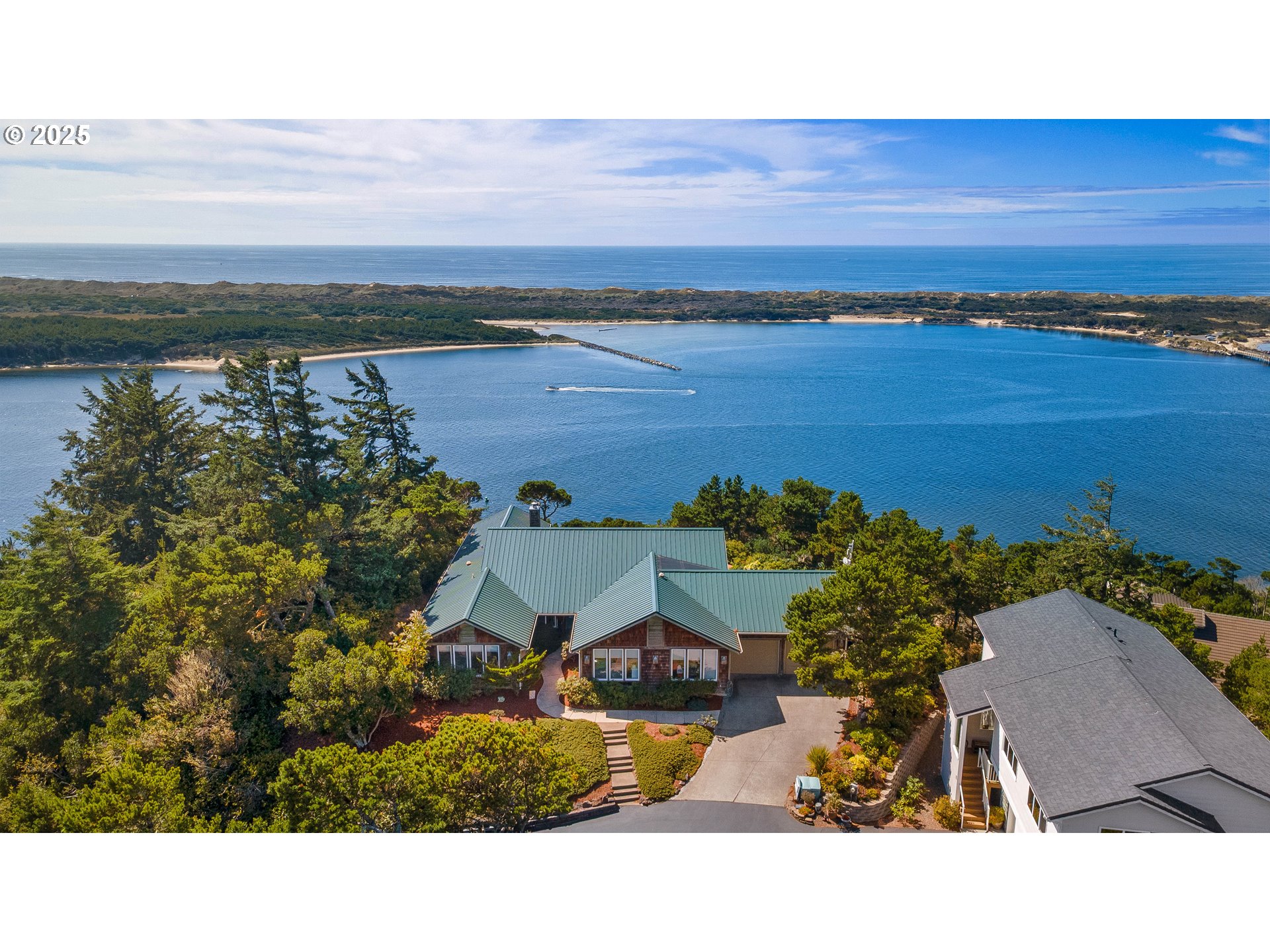 53 Shoreline Dr — photo
