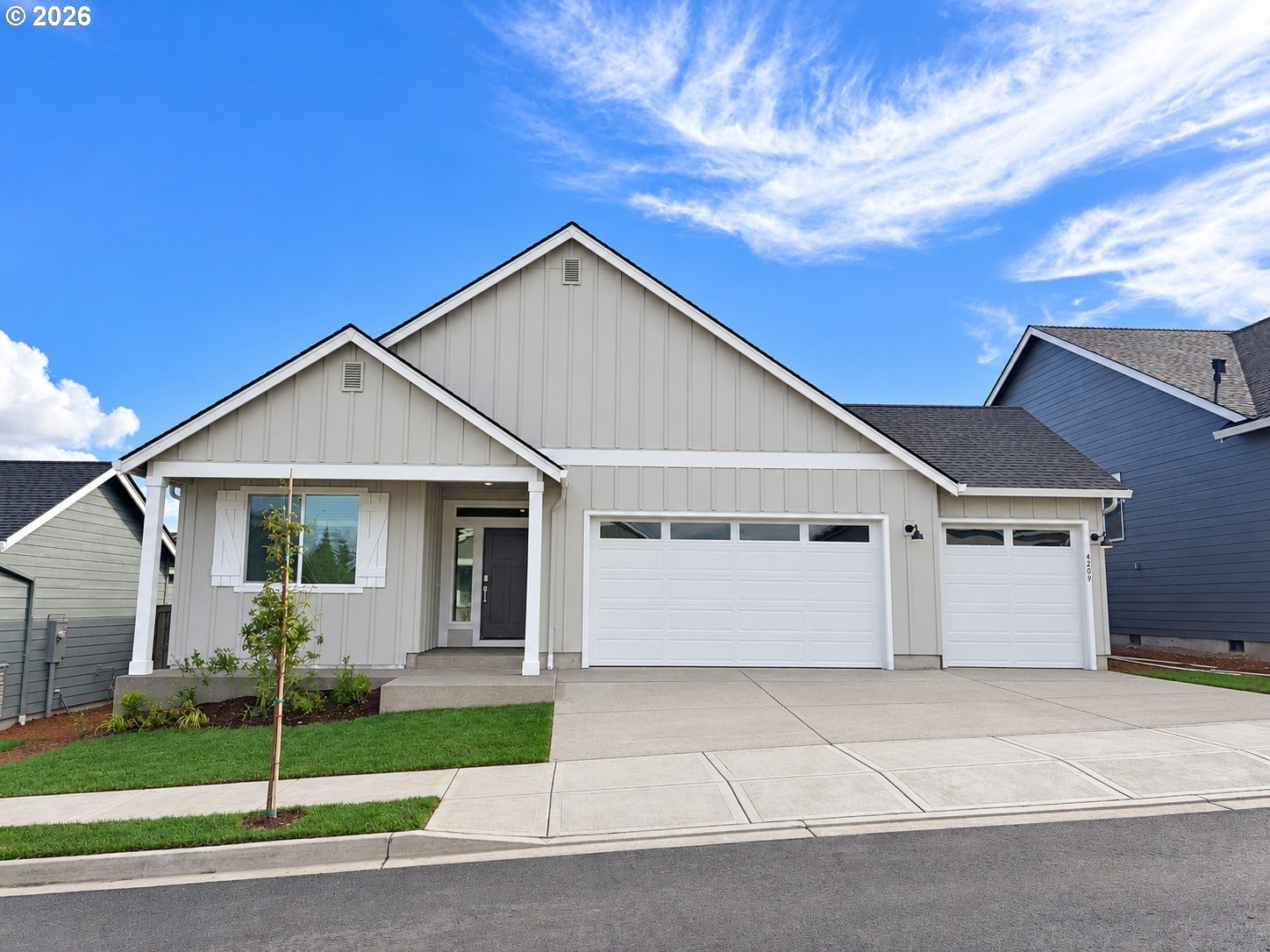 4209 NE 188th Cir — photo