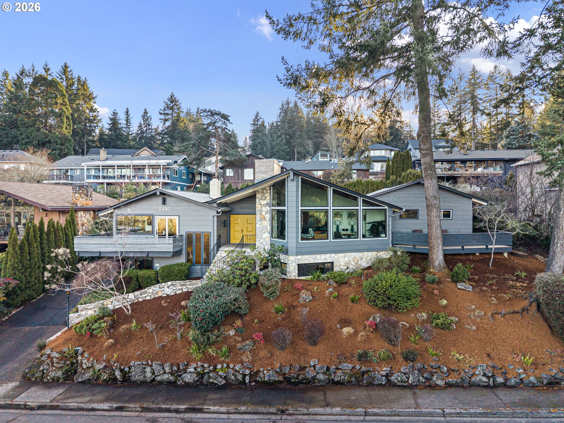 2430 Wilson Dr — photo