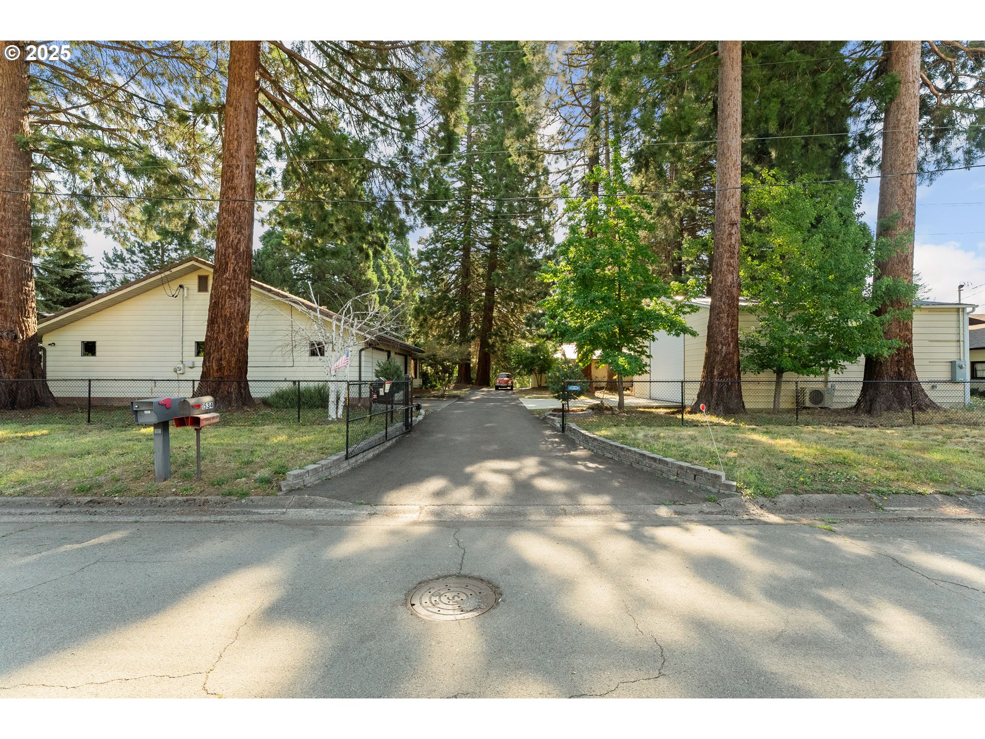 1525 Kendall St — photo