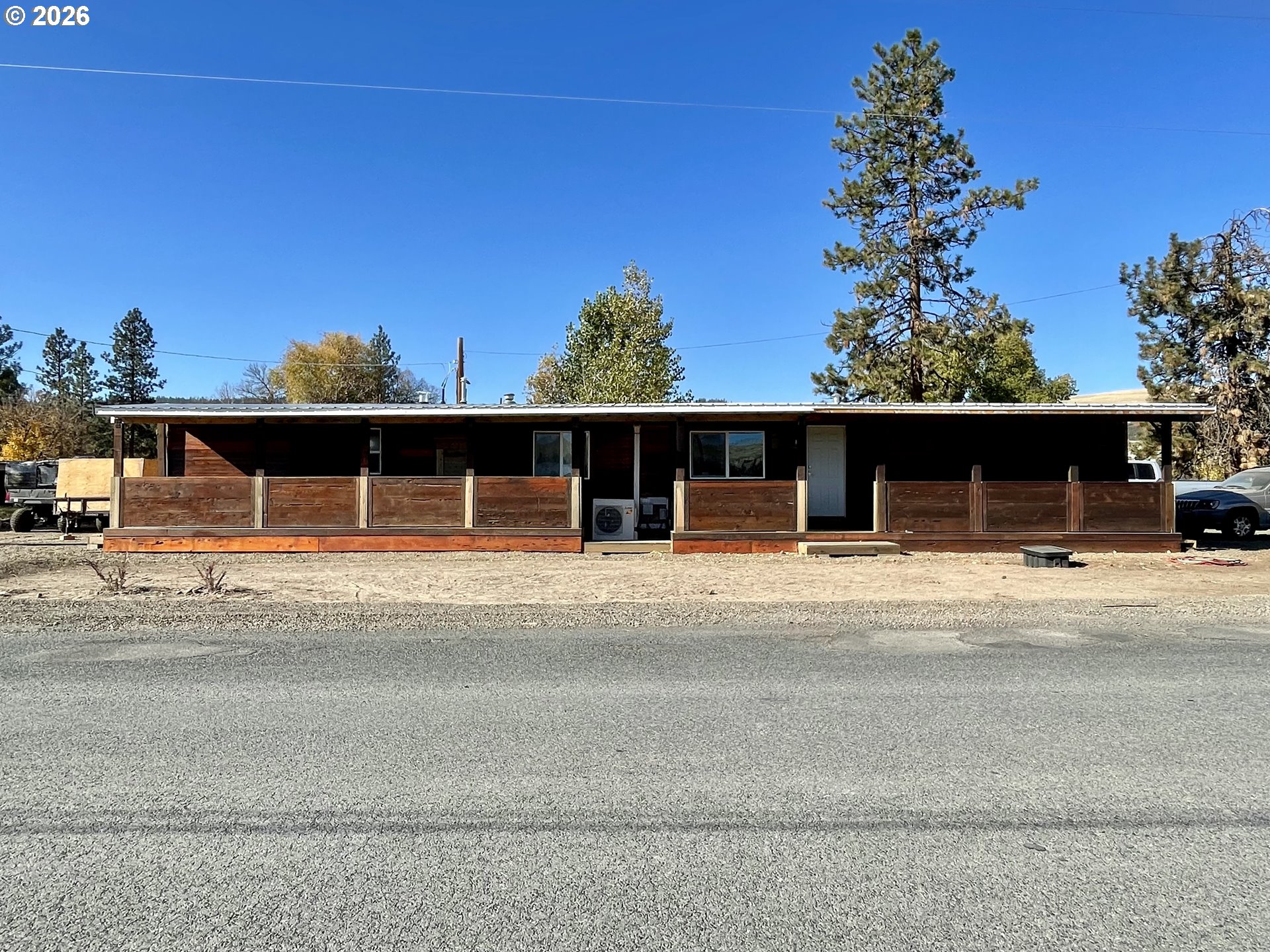 330 S 17th Ave — photo