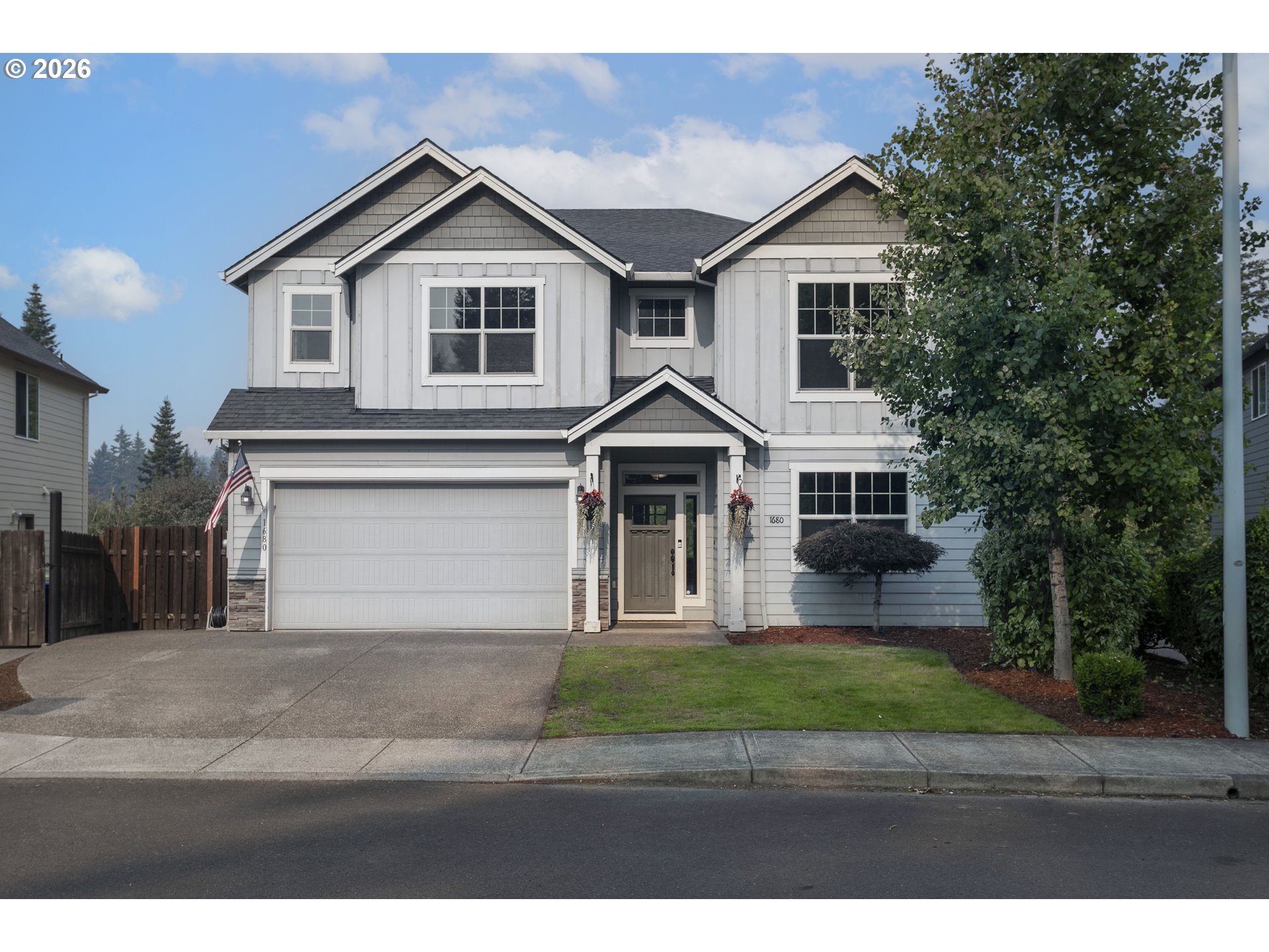 1680 NE Gardiner Dr — photo