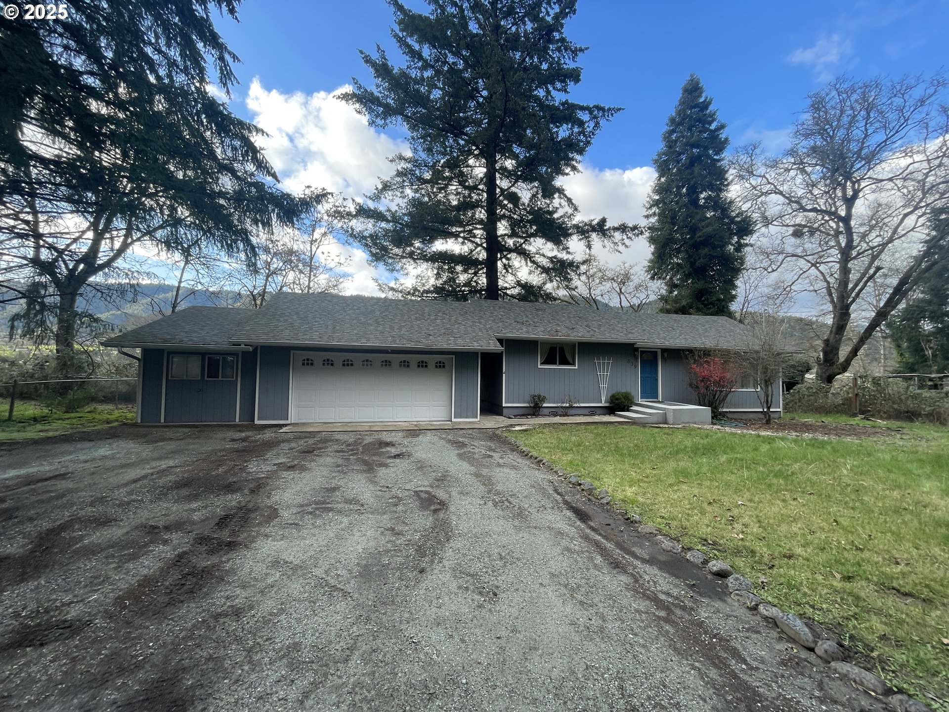 639 N Old Pacific Hwy — photo