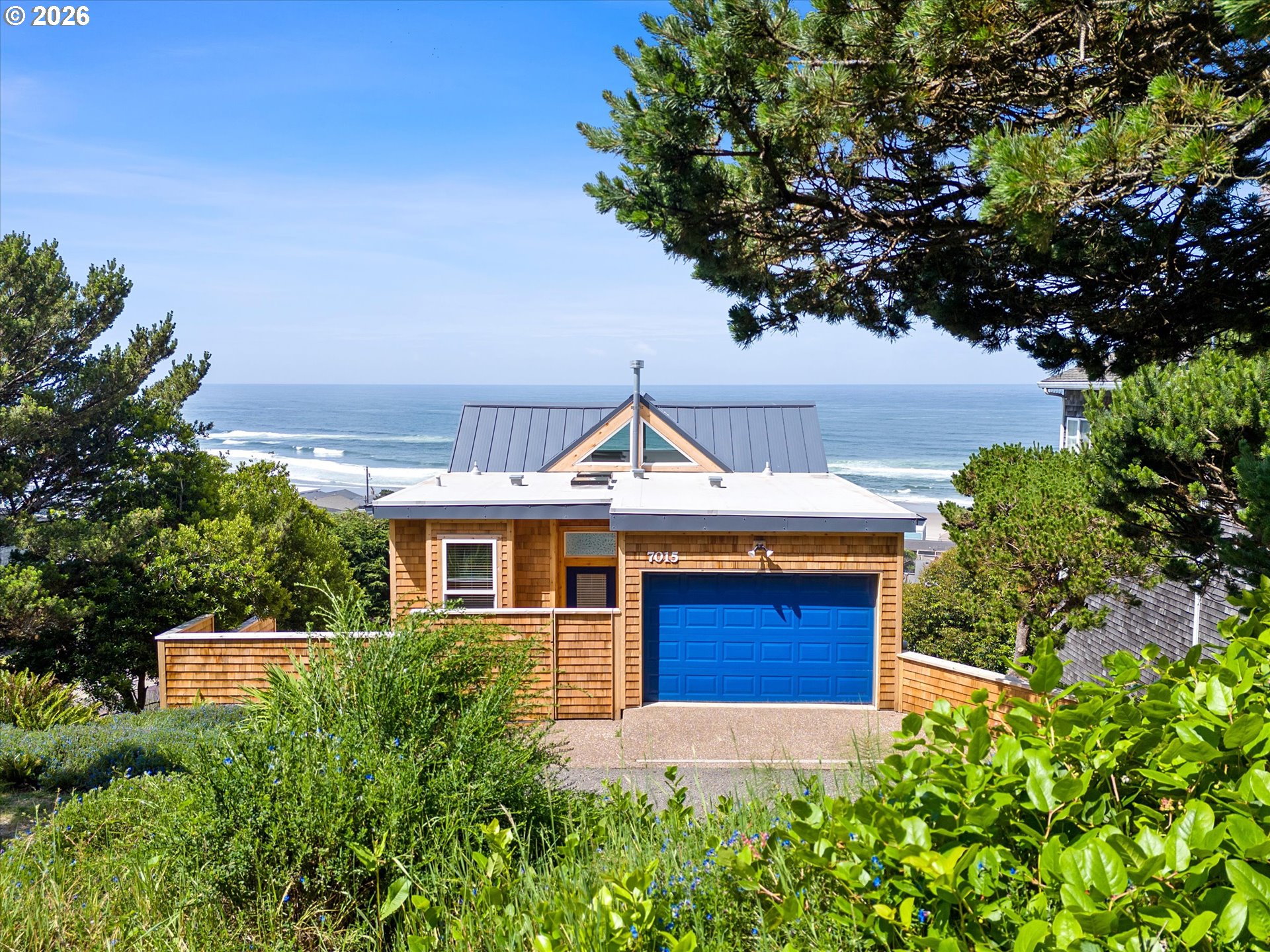 7015 NE Neptune Dr — photo