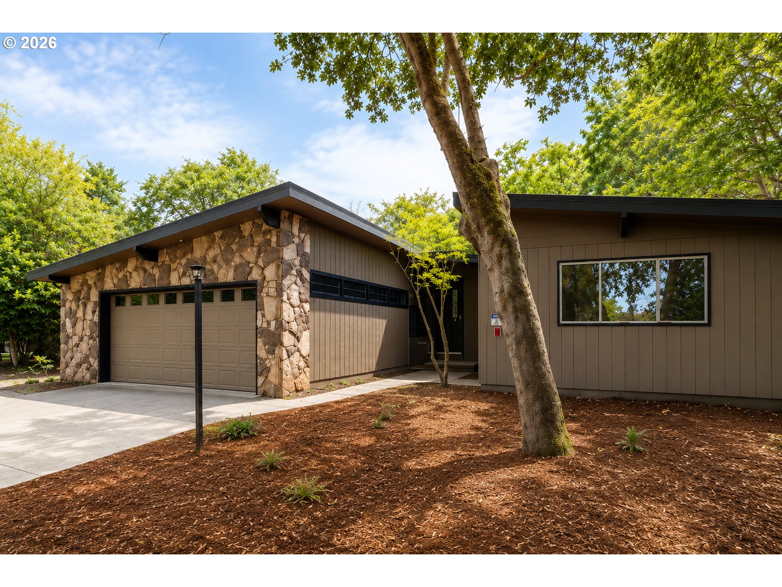 4261 Gardner Rd — photo