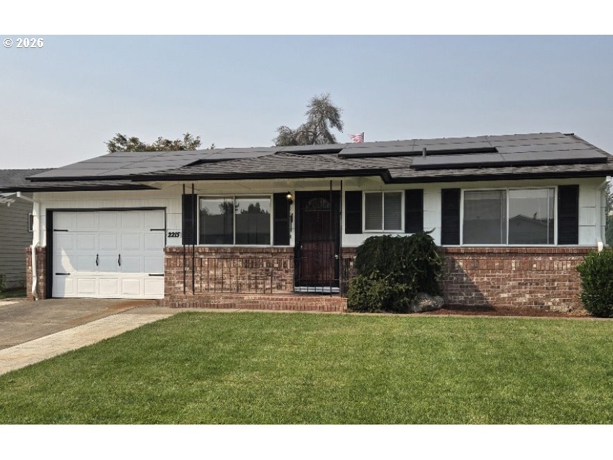 2215 Country Club Ter — photo