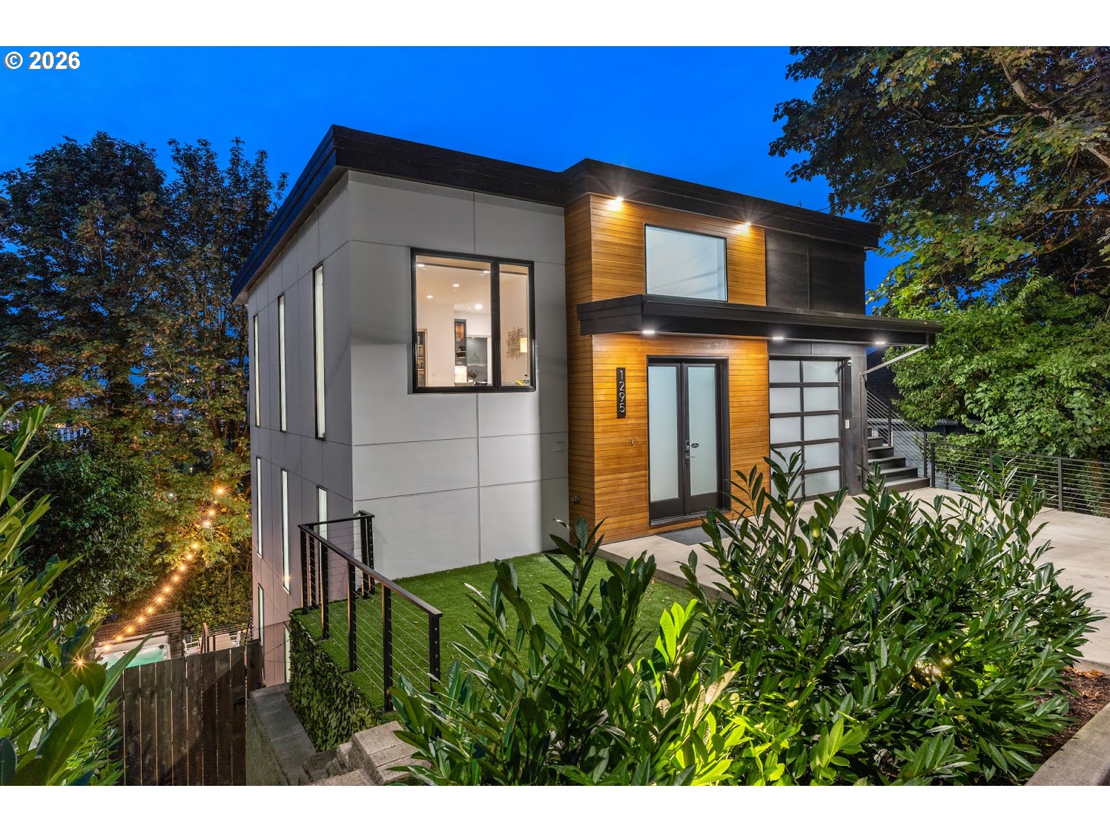 1295 SW Cardinell Dr — photo