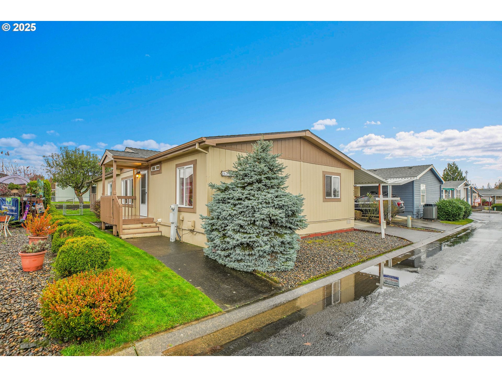 51459 SE Westlake Dr 102 — photo