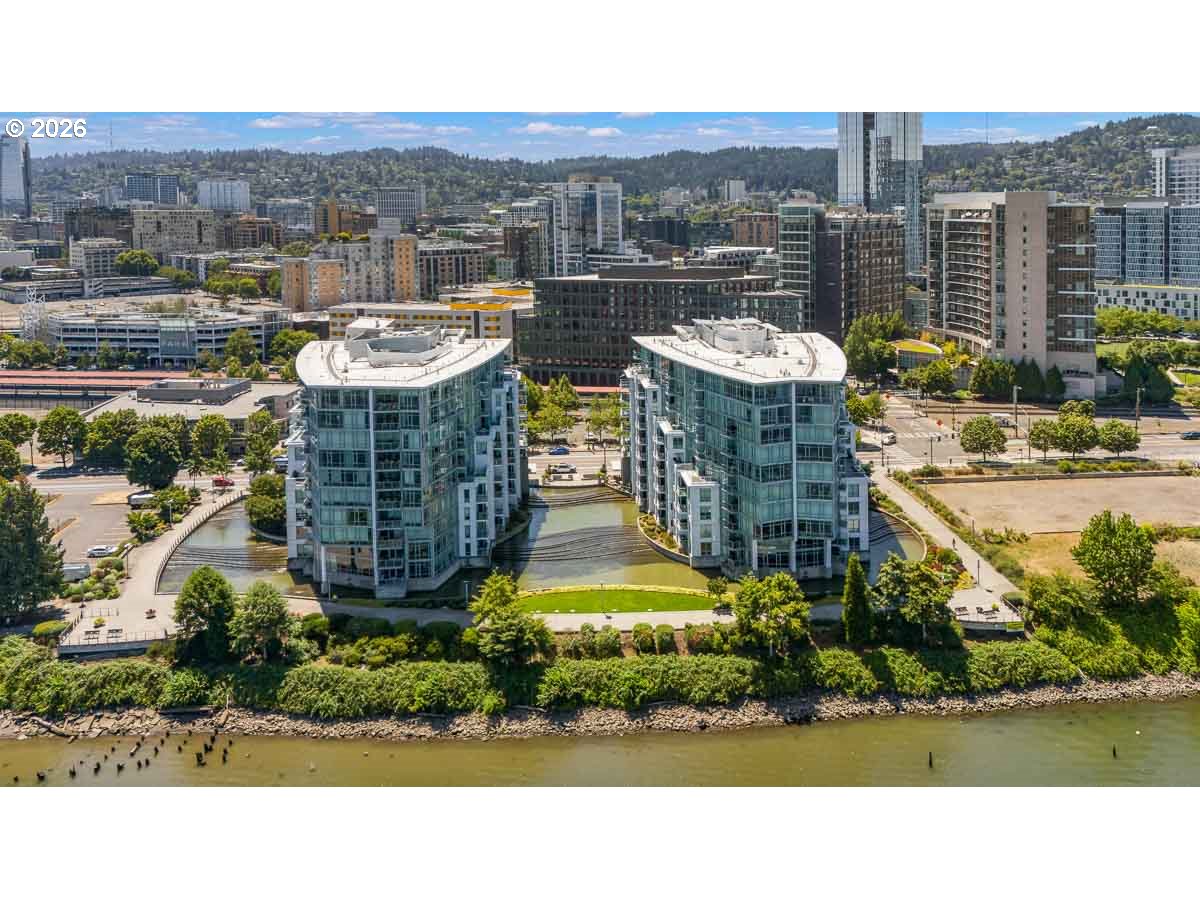 1310 NW Naito Pkwy 706a — photo