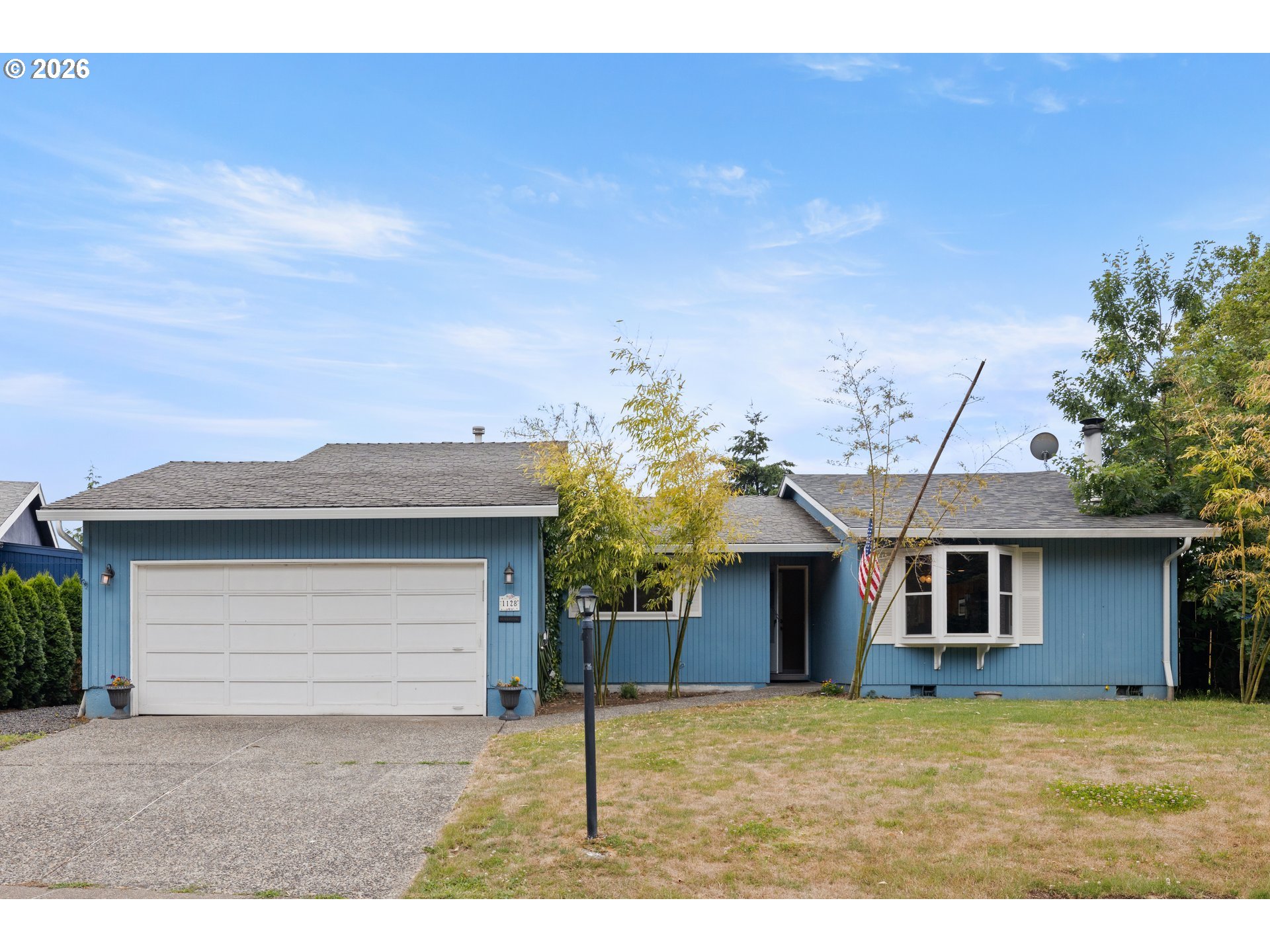 1128 SE Fir Grove Loop — photo