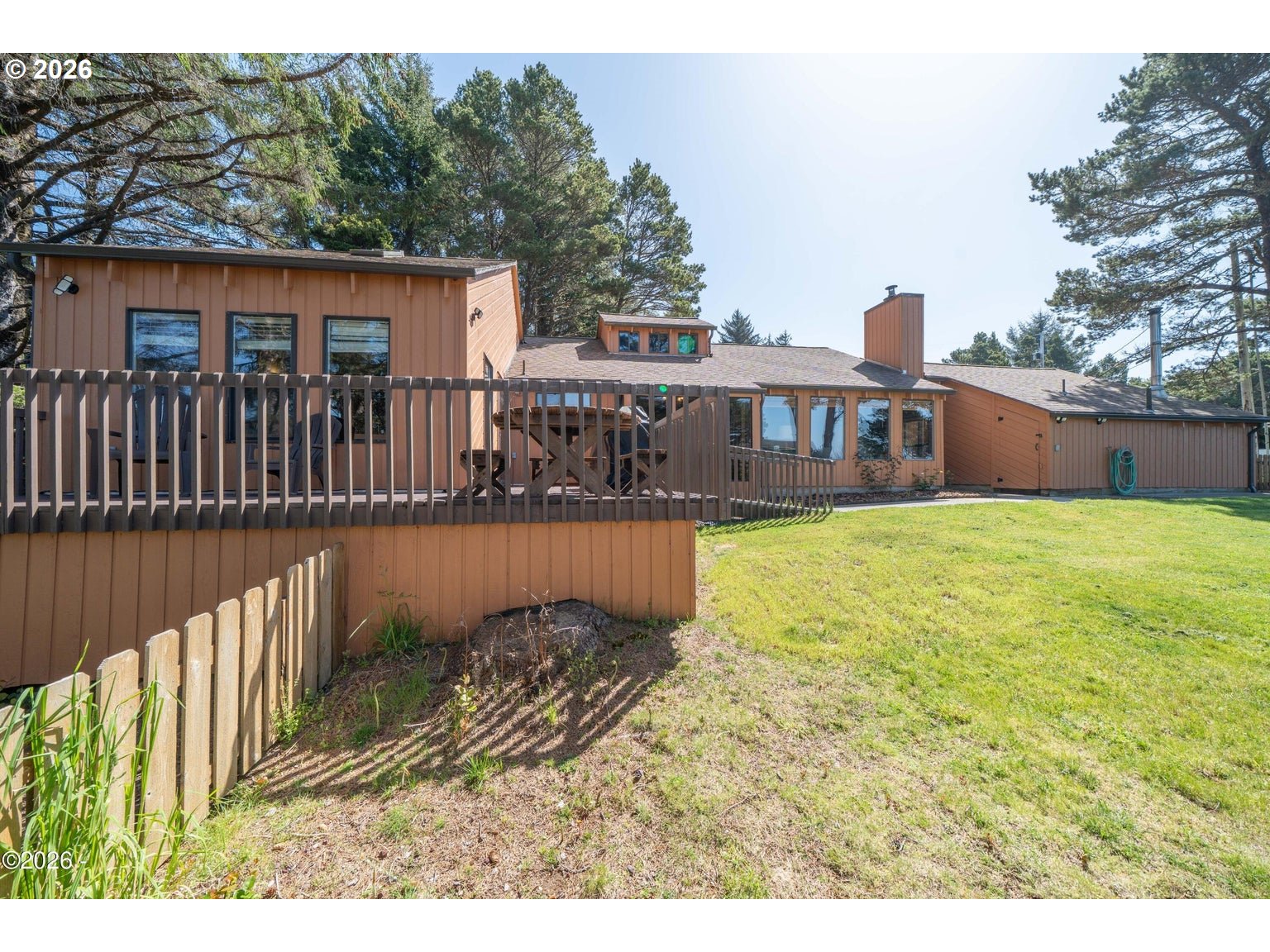 7376 SW Burl Dr — photo