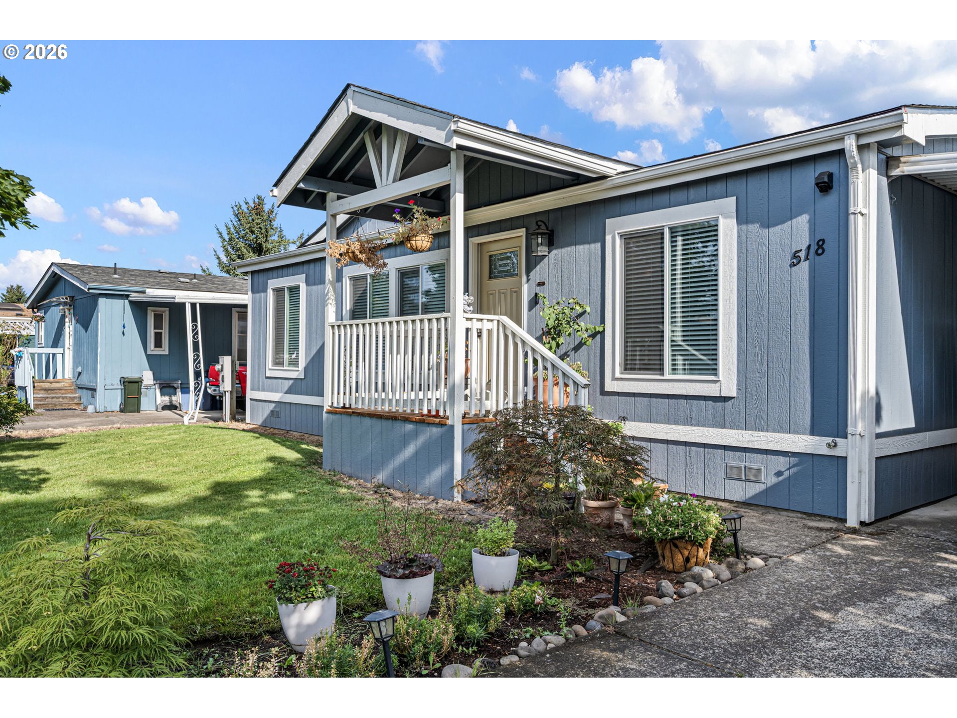 518 Scotts Glen Dr — photo