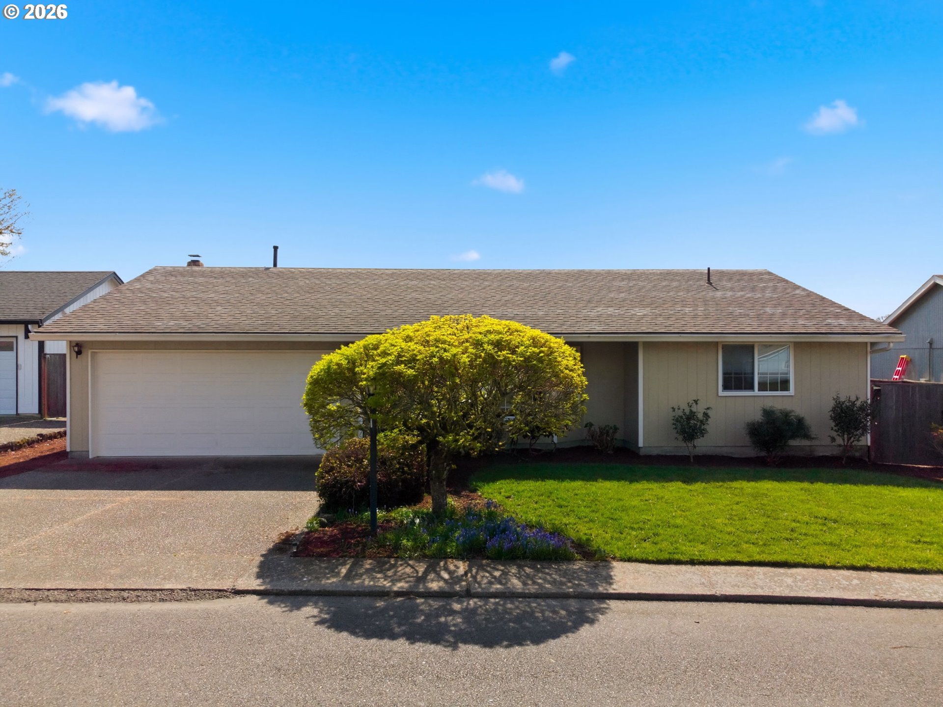 1365 SE Duke Dr — photo