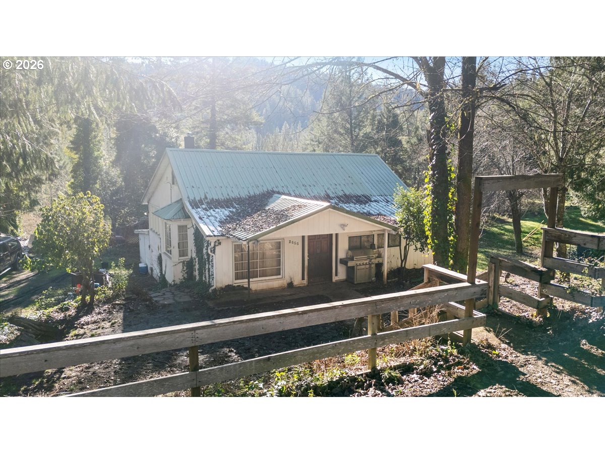 2680 S Umpqua Rd — photo