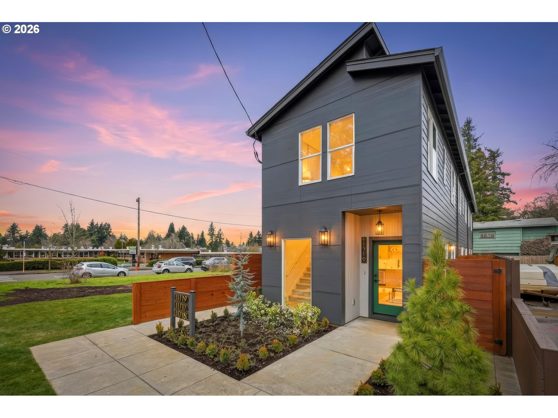 11717 SE Ash St — photo