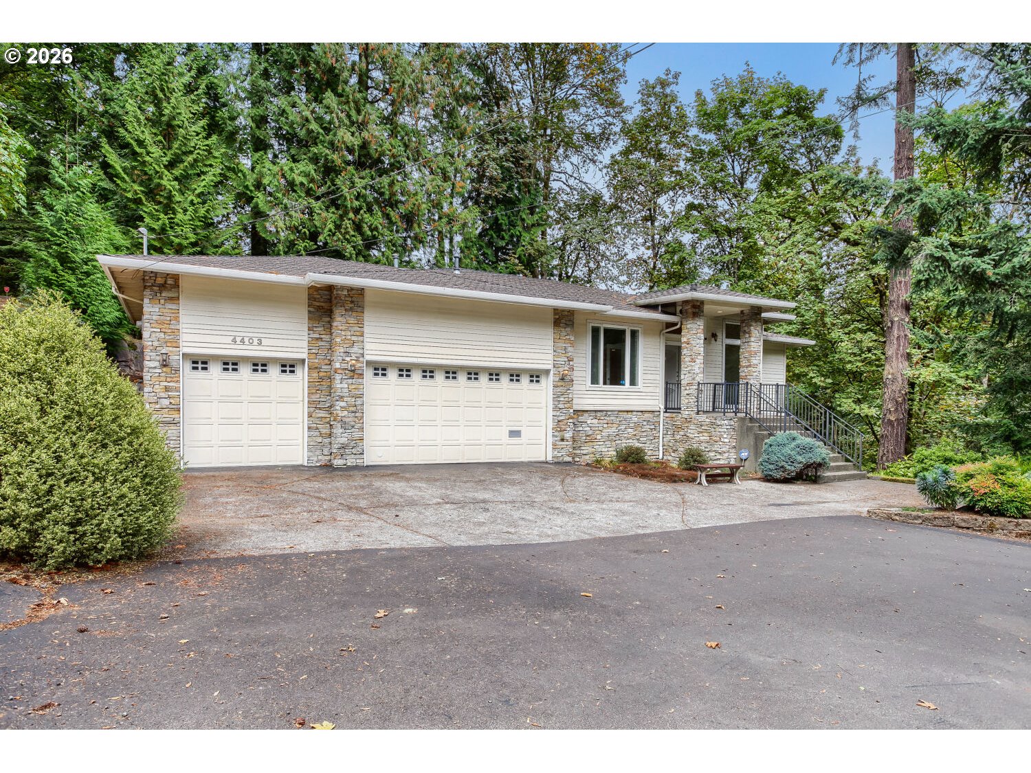 4403 W Burnside Rd — photo