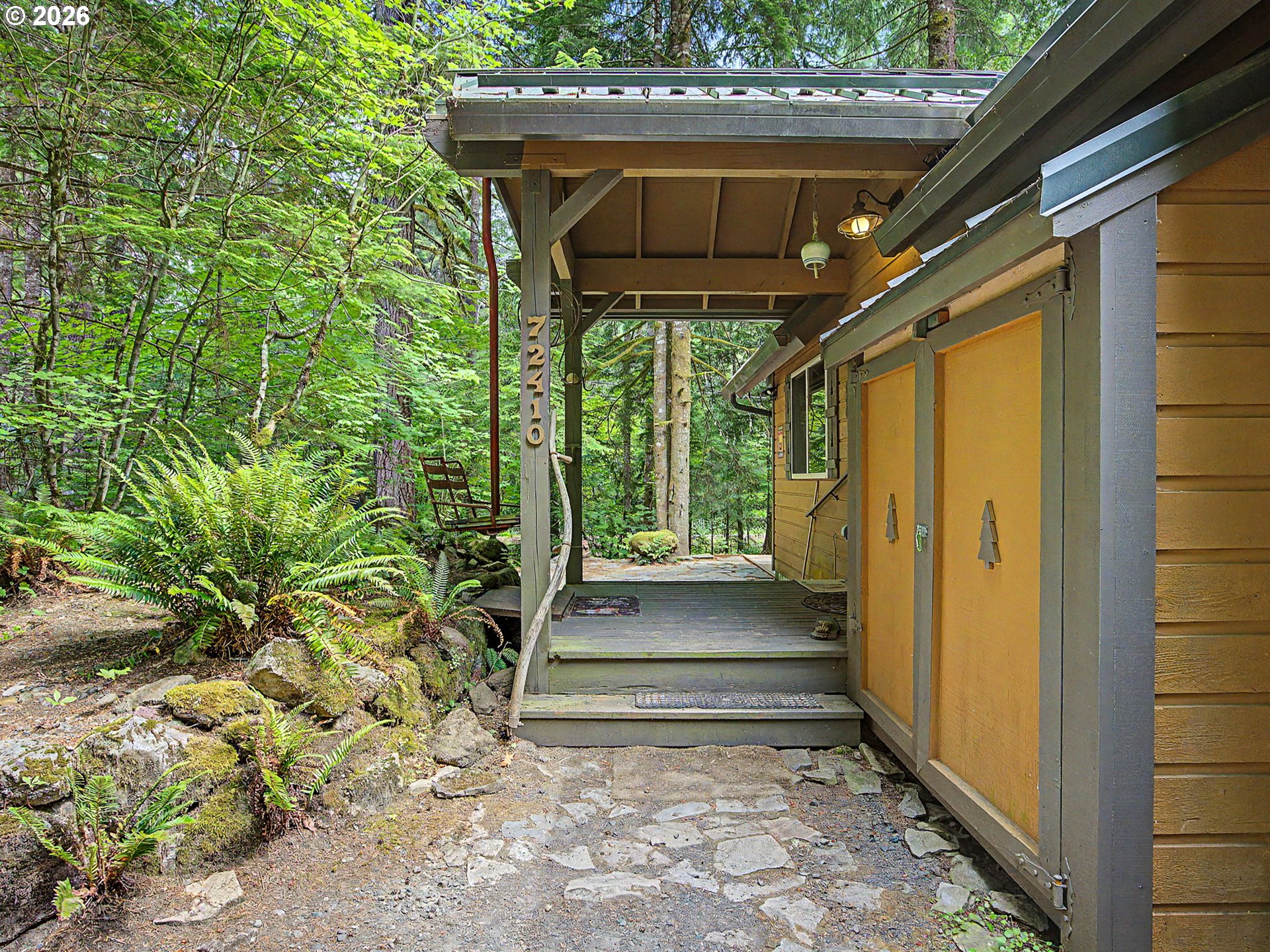 72410 E Smith Loop, Rhododendron, OR 97049 — photo 3