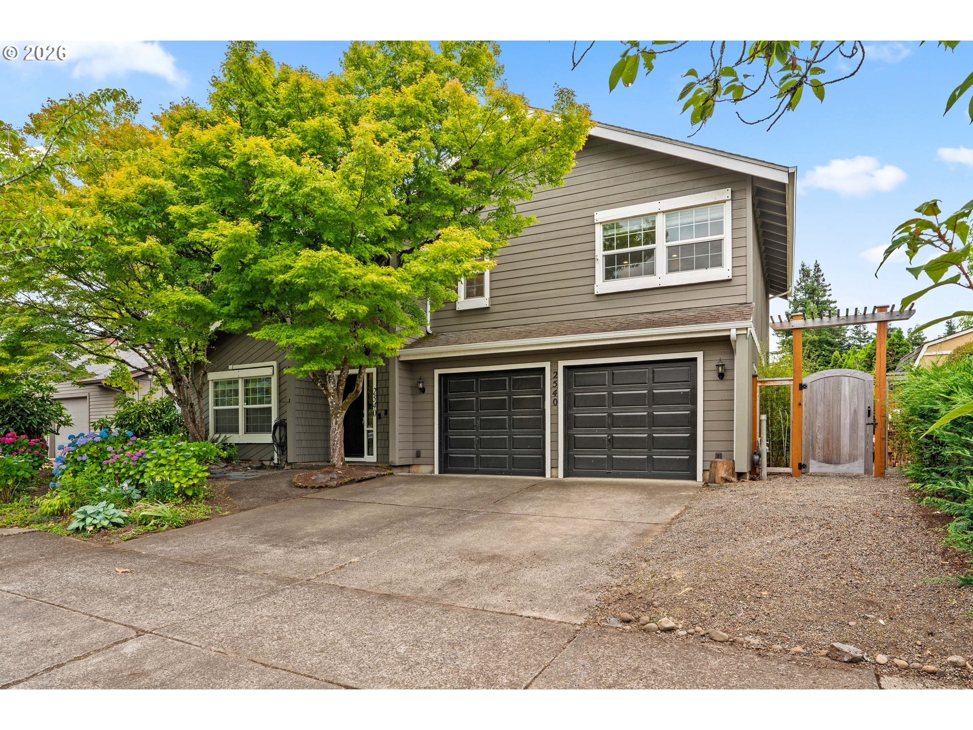 2540 Snelling Dr — photo