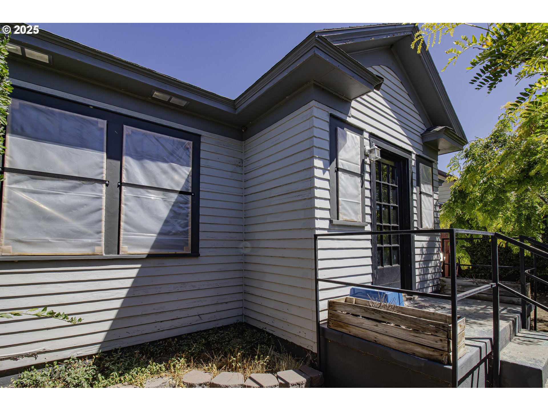 161 SE 5th Ave — photo