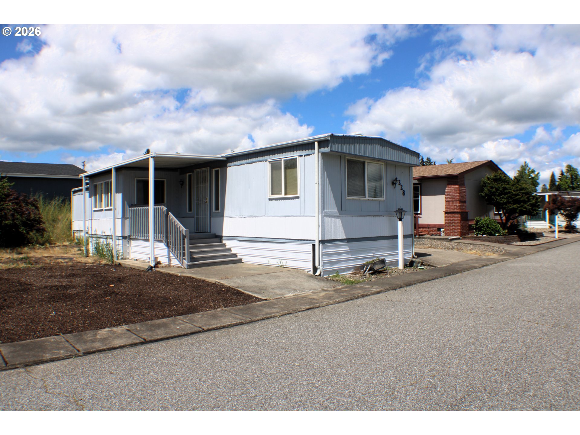 228 SE Estate Loop — photo