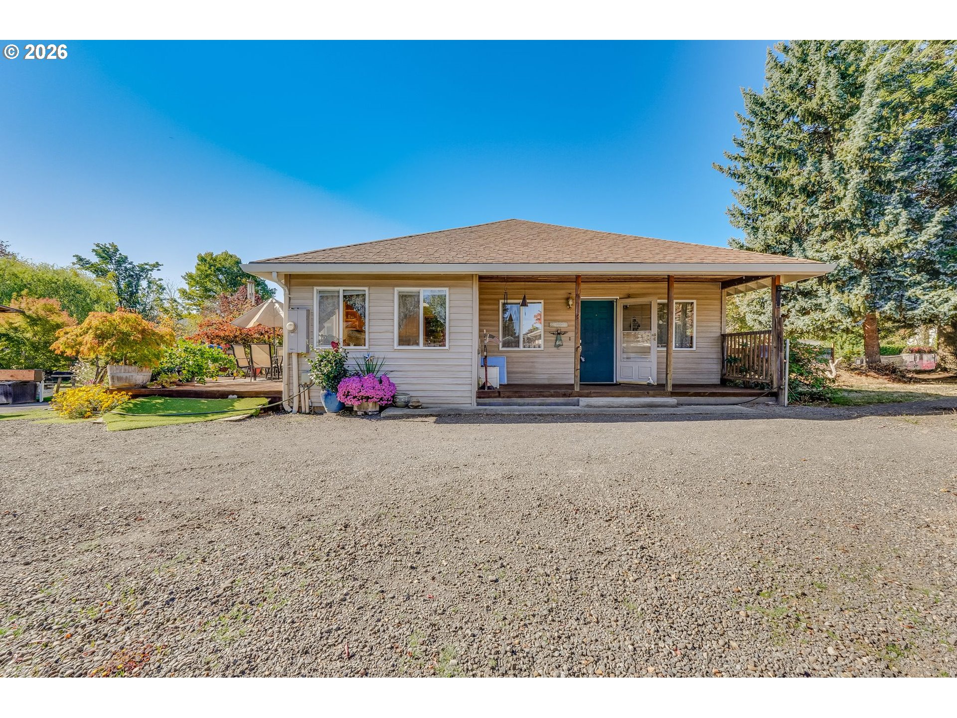 402 Warner Parrott Rd — photo