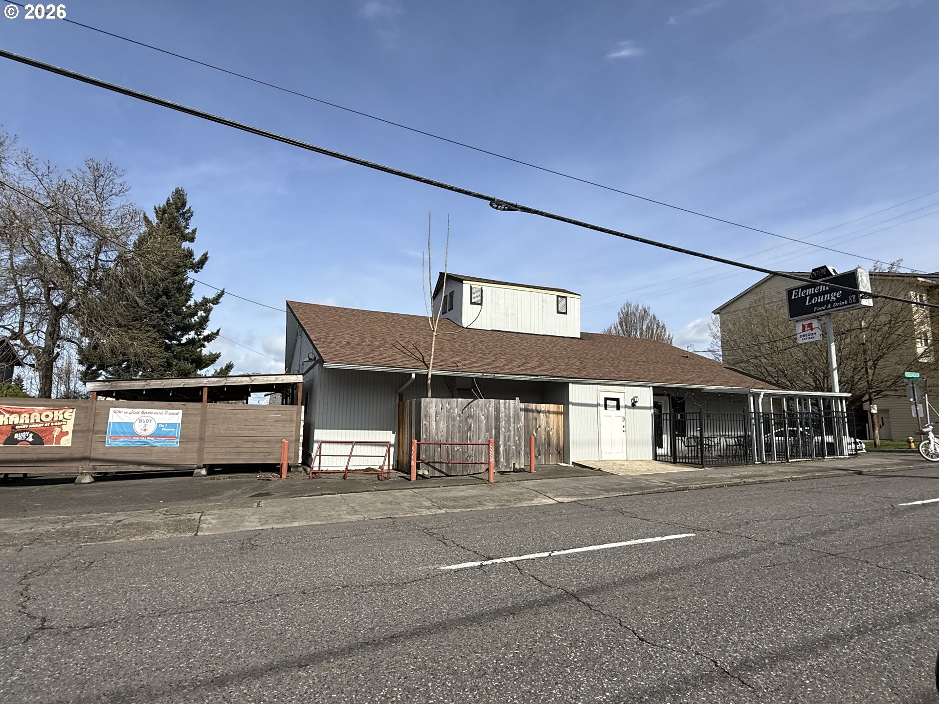 5827 E Burnside St — photo