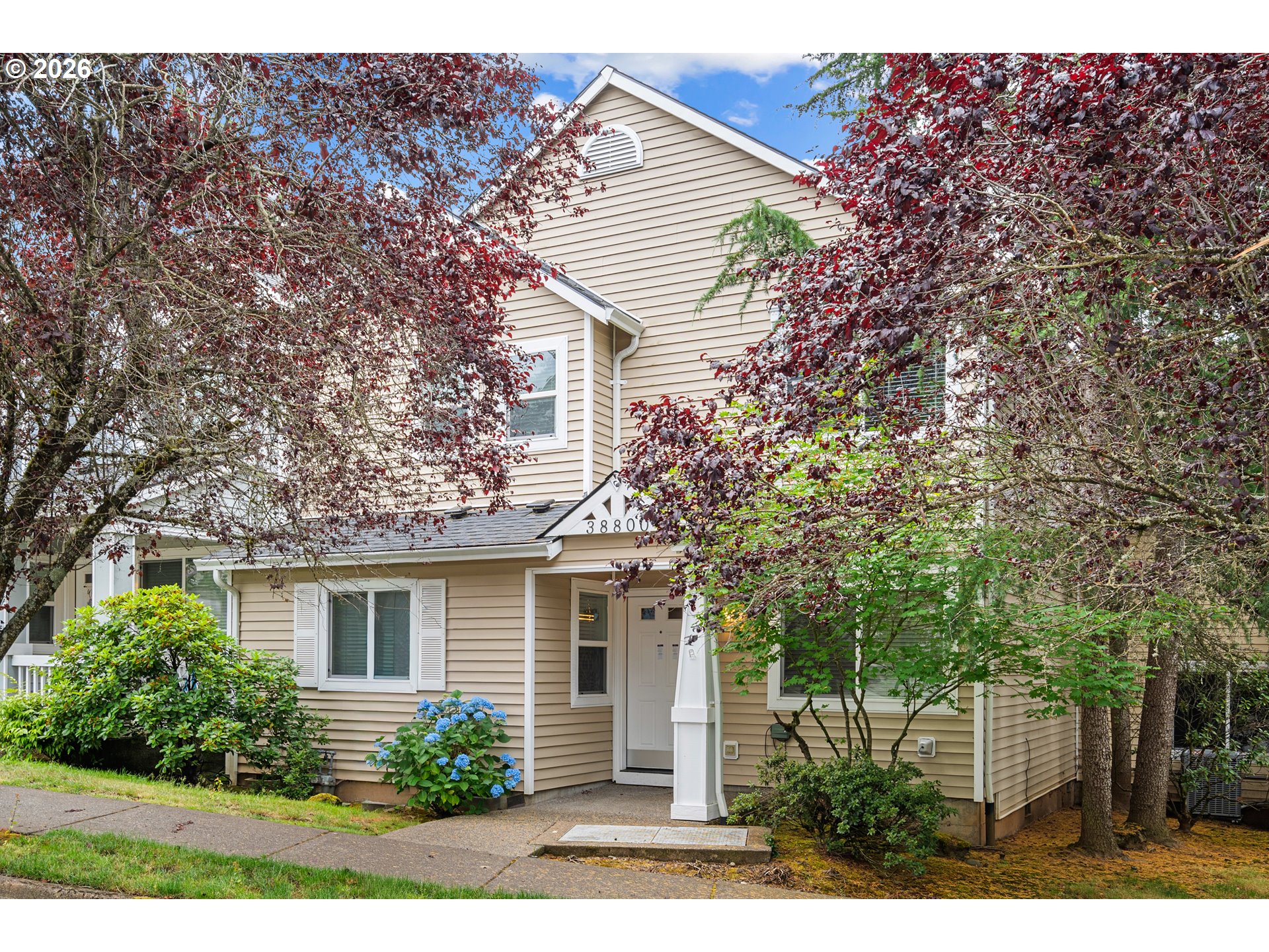 38800 Cascadia Village Dr — photo