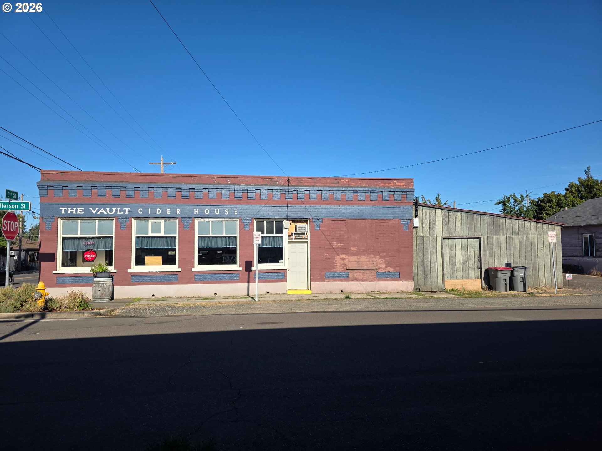 392 E 3rd St, Lafayette, OR 97127 — photo 2