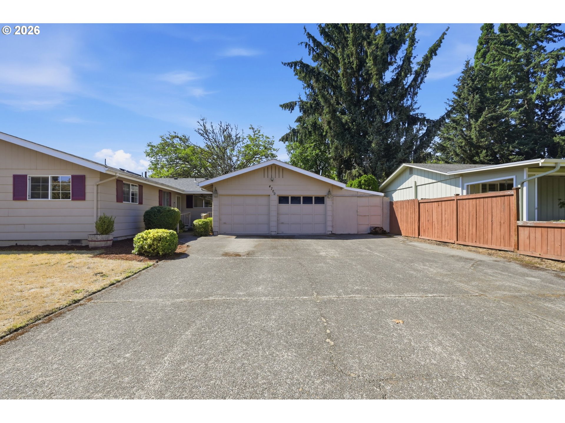4700 Thunderbird St, Eugene, OR 97404 — photo 2