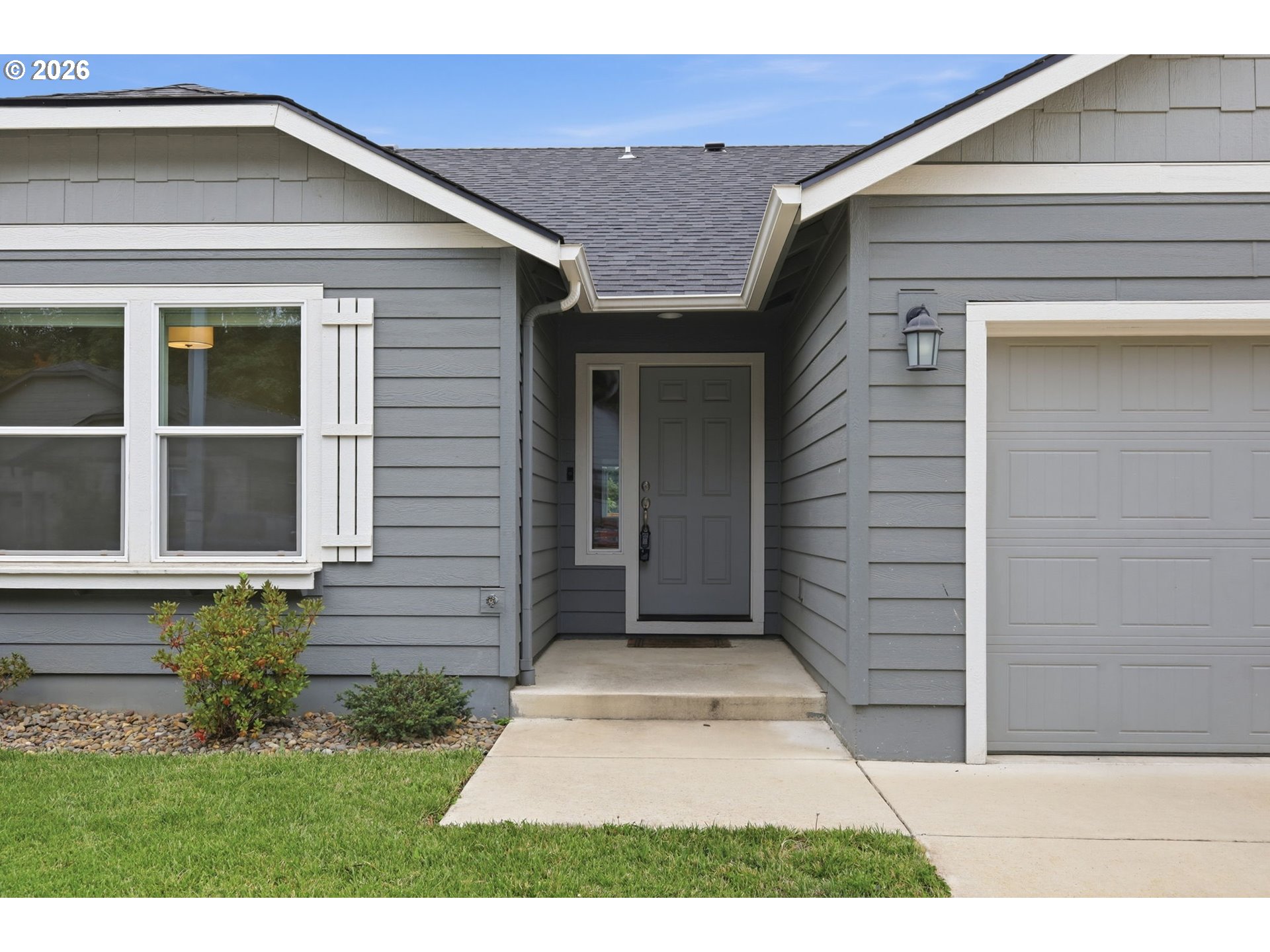 5320 Squirrel St, Springfield, OR 97478 — photo 2