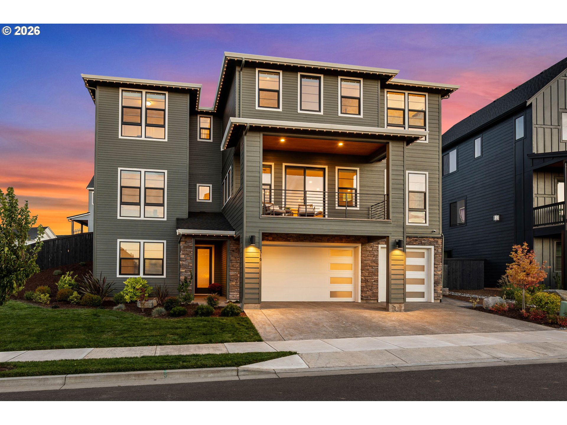 310 W Fir Loop — photo