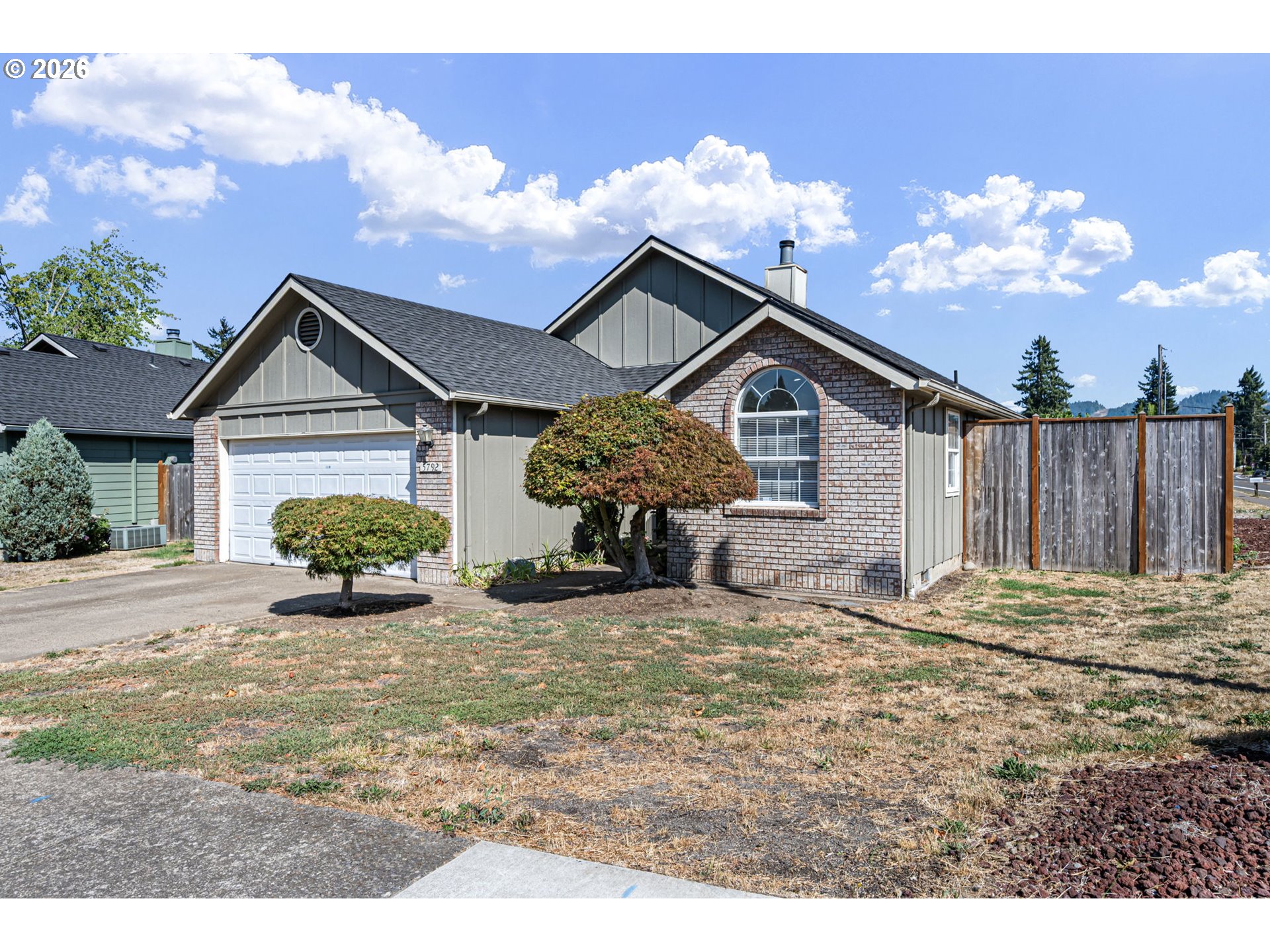 5792 E St, Springfield, OR 97478 — photo 2