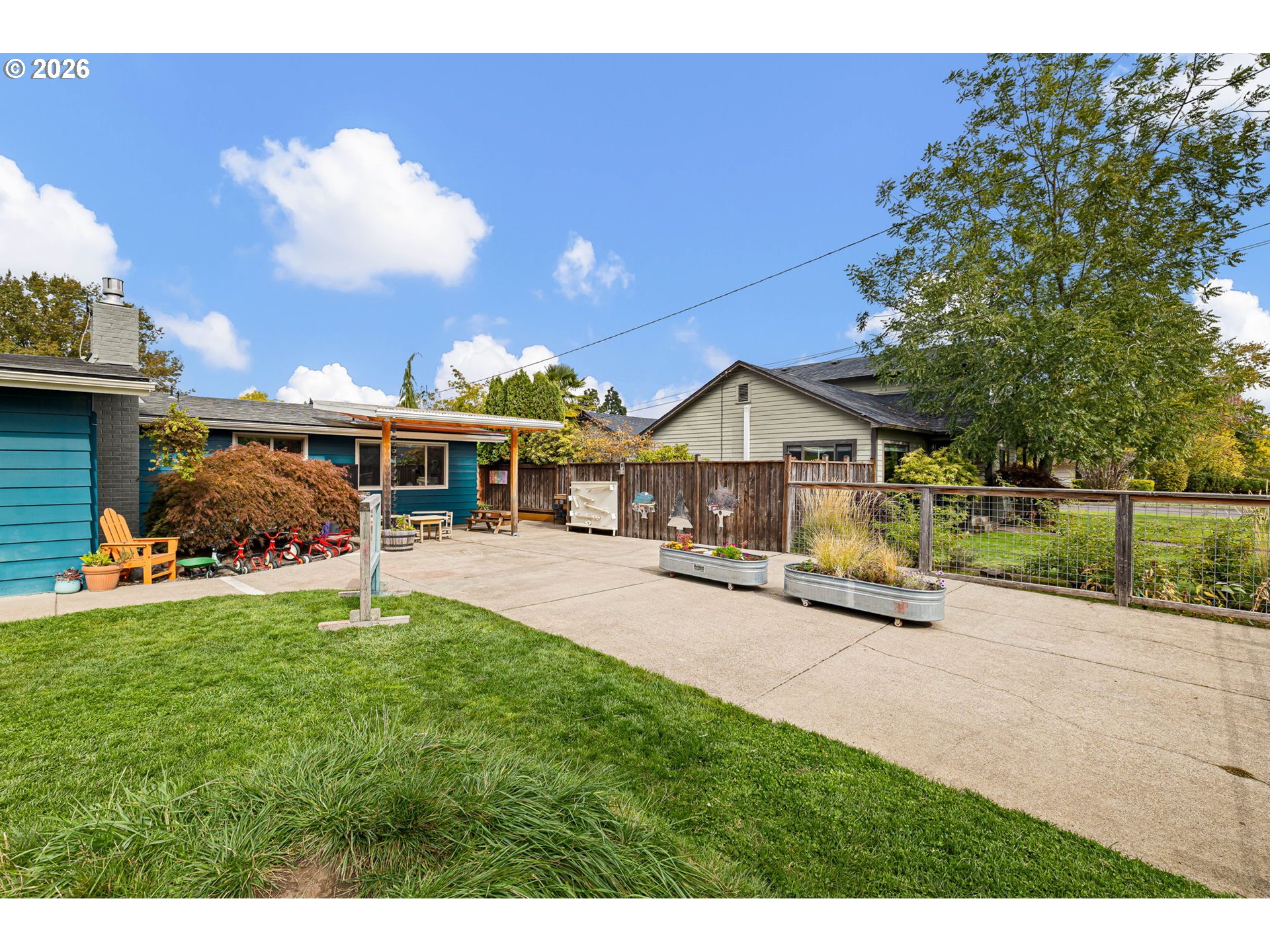 2747 Bailey Ln, Eugene, OR 97401 — photo 3